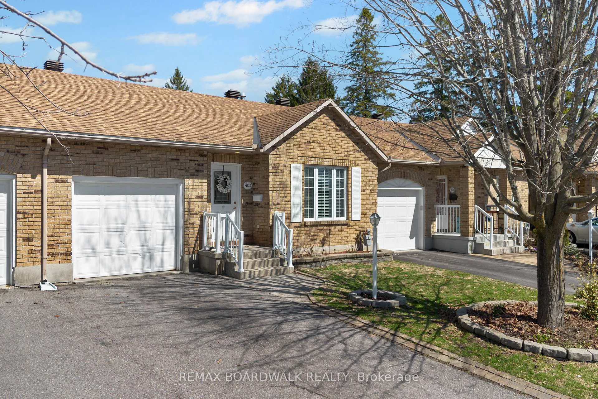 Photo 2 of 403 Flora Street, Carleton Place — HOMEH