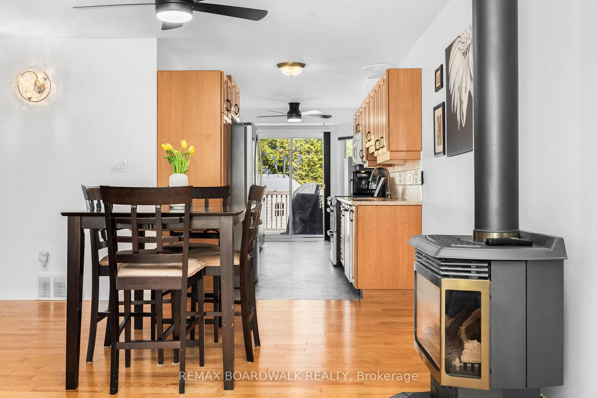 Photo 5 of 403 Flora Street, Carleton Place — HOMEH