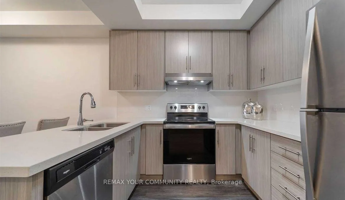 Photo 3 of Unit 307, 30 Hamilton Street S, Hamilton, Waterdown — HOMEH