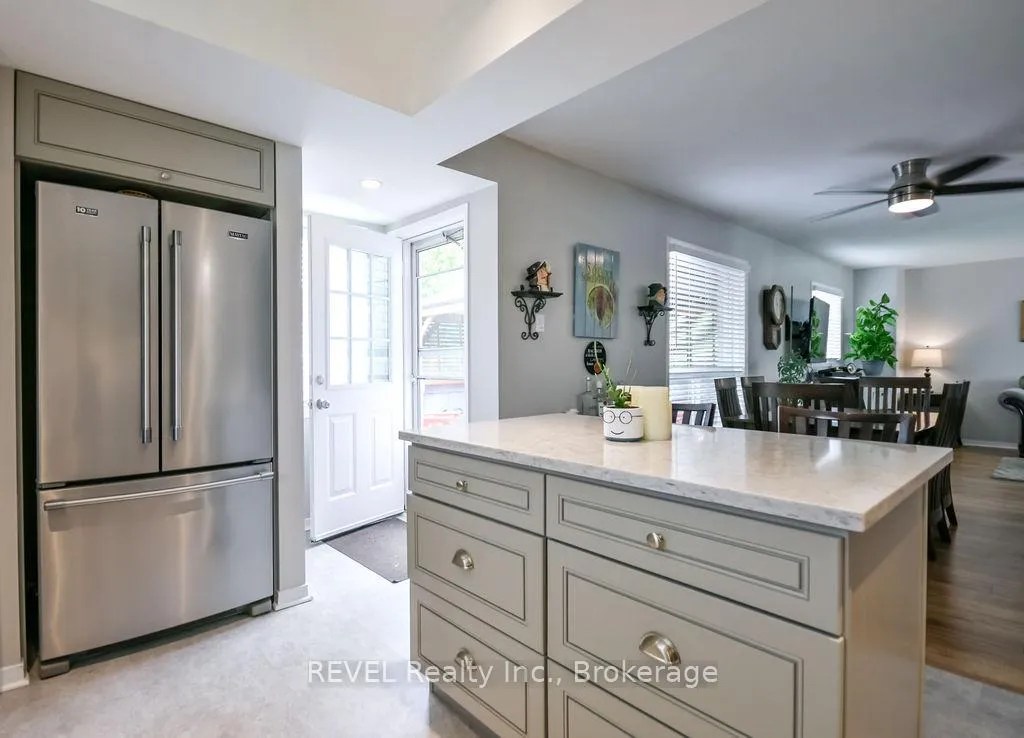 Photo 11 of 179 Luckport Crescent, Midland — HOMEH