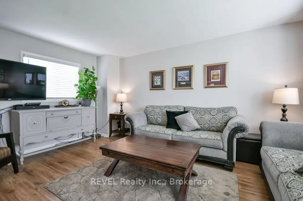 Photo 15 of 179 Luckport Crescent, Midland — HOMEH
