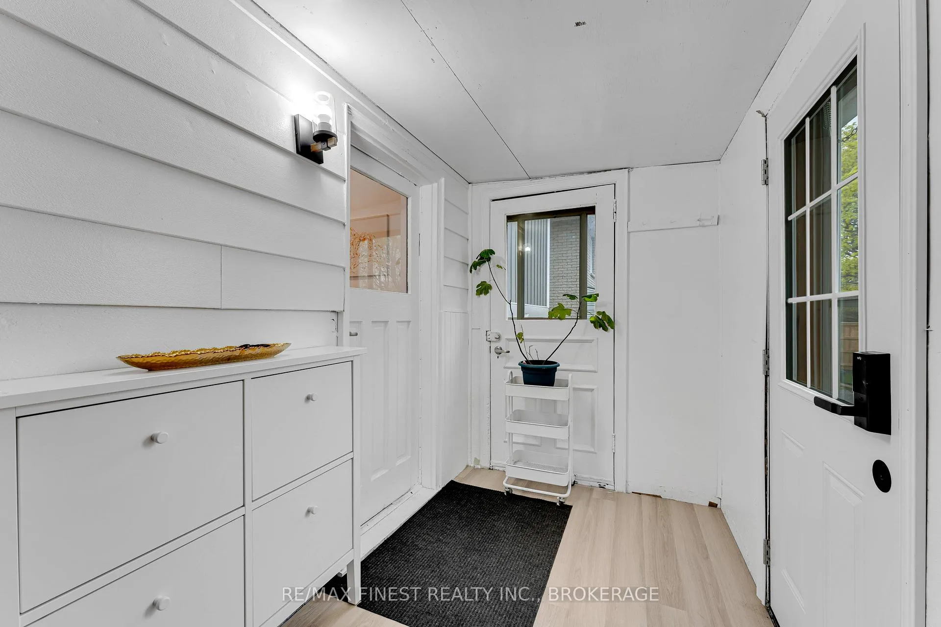Photo 20 of 81 Weller Avenue, Kingston, Rideau — HOMEH