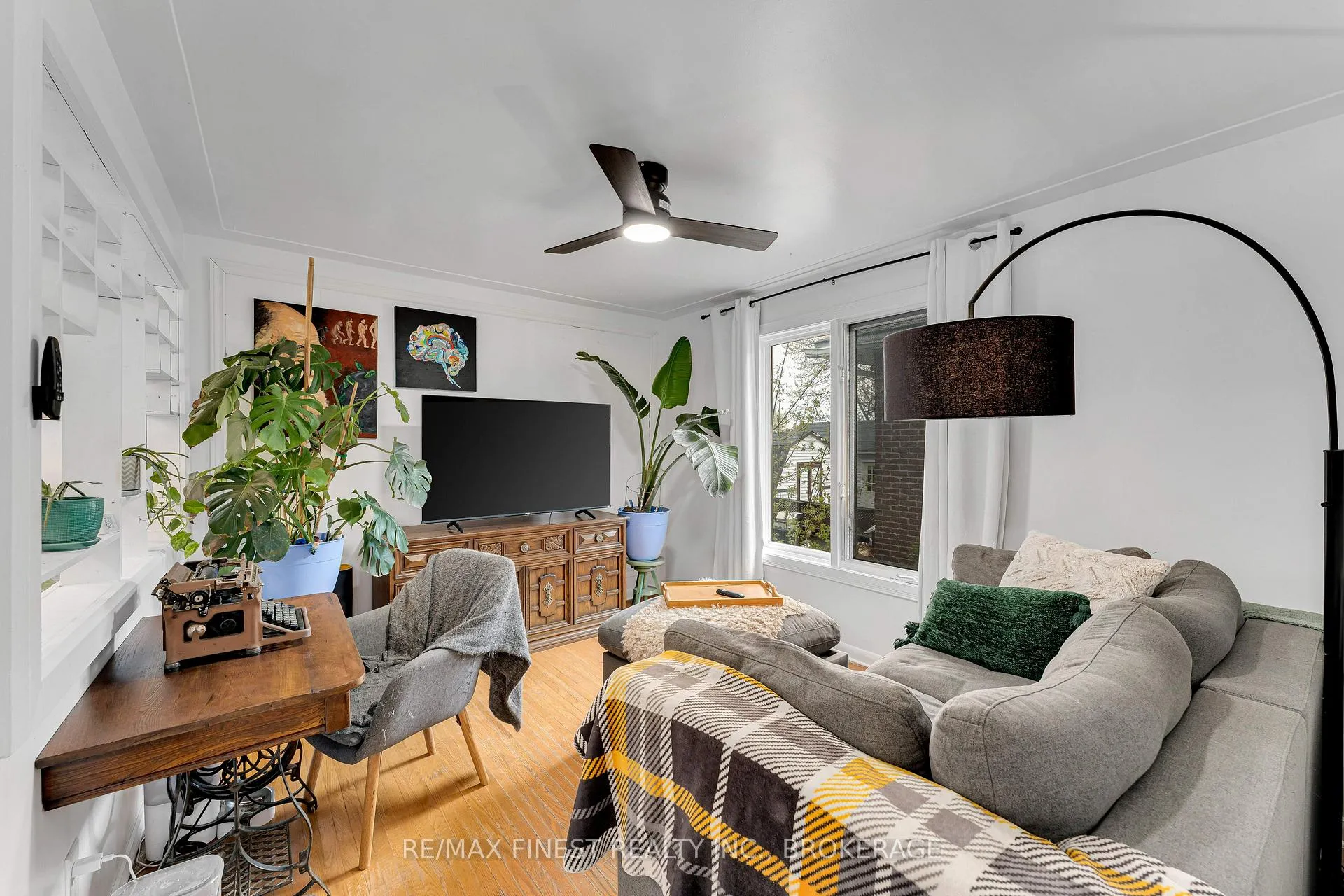Photo 26 of 81 Weller Avenue, Kingston, Rideau — HOMEH