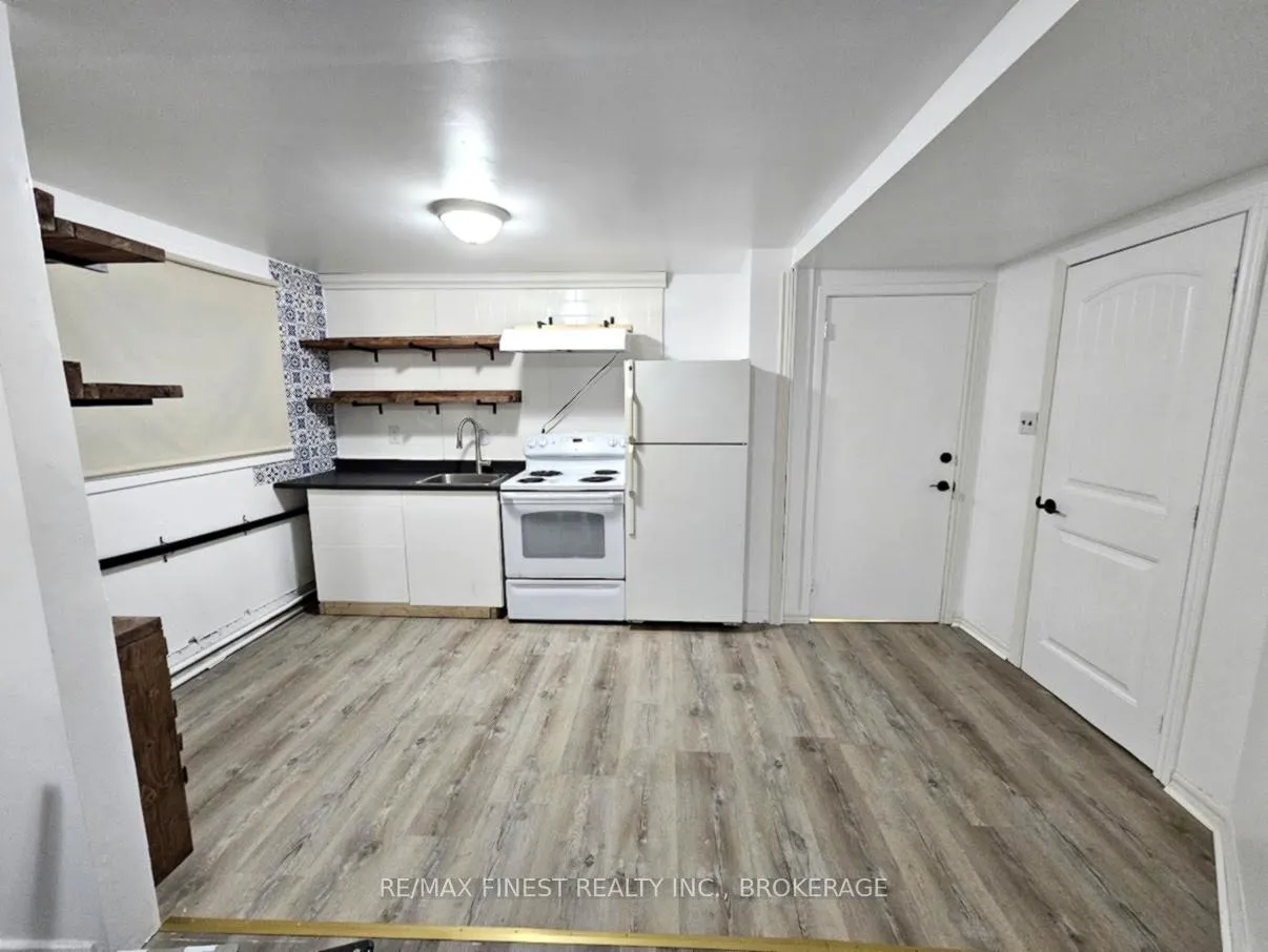 Photo 47 of 81 Weller Avenue, Kingston, Rideau — HOMEH