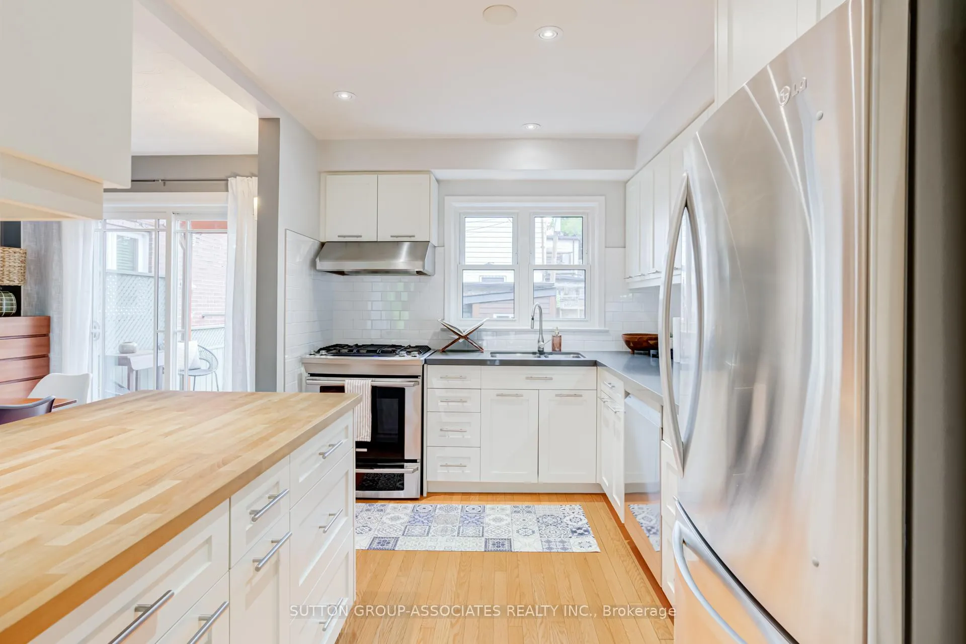 Photo 8 of 32A Vermont Avenue, Toronto, The Annex — HOMEH
