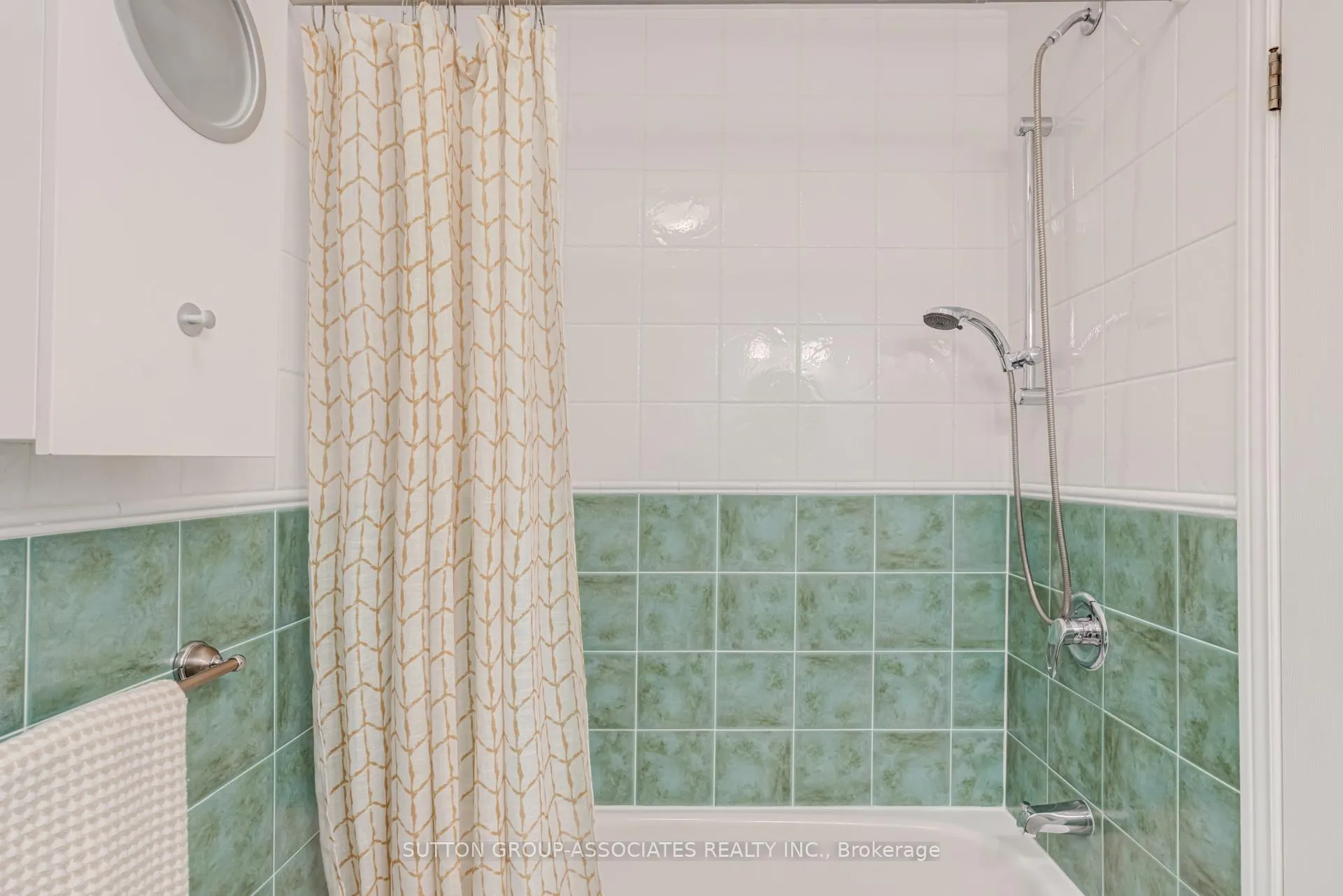 Photo 28 of 32A Vermont Avenue, Toronto, The Annex — HOMEH