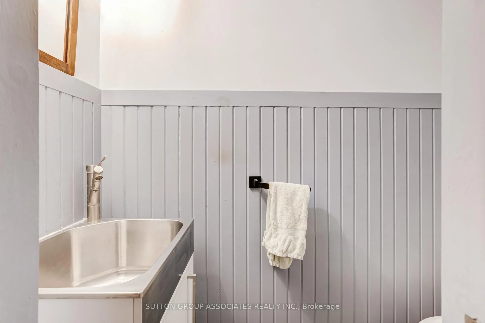 Photo 36 of 32A Vermont Avenue, Toronto, The Annex — HOMEH