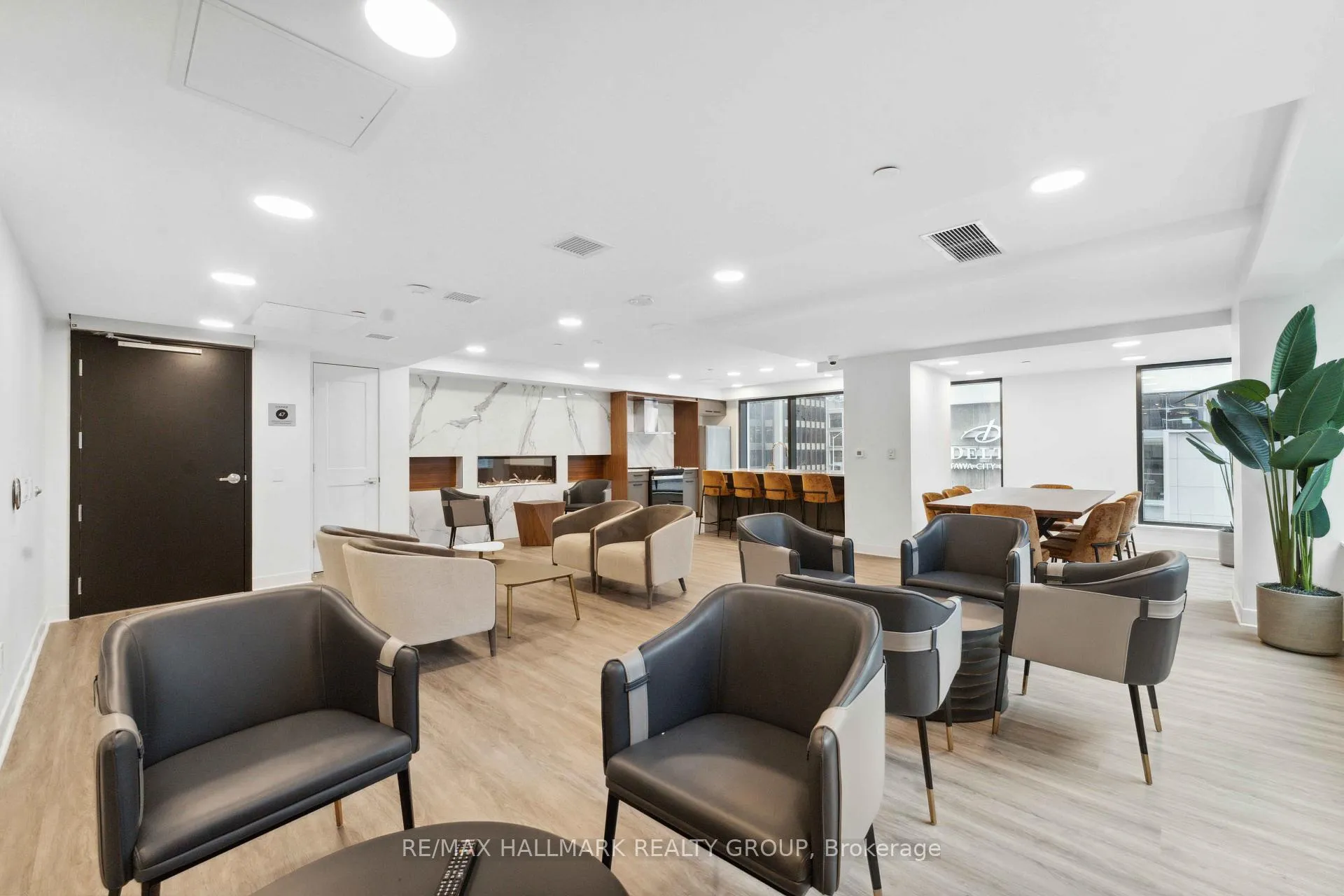 Photo 14 of Unit 1502, 340 Queen Street, Ottawa, Ottawa Centre — HOMEH