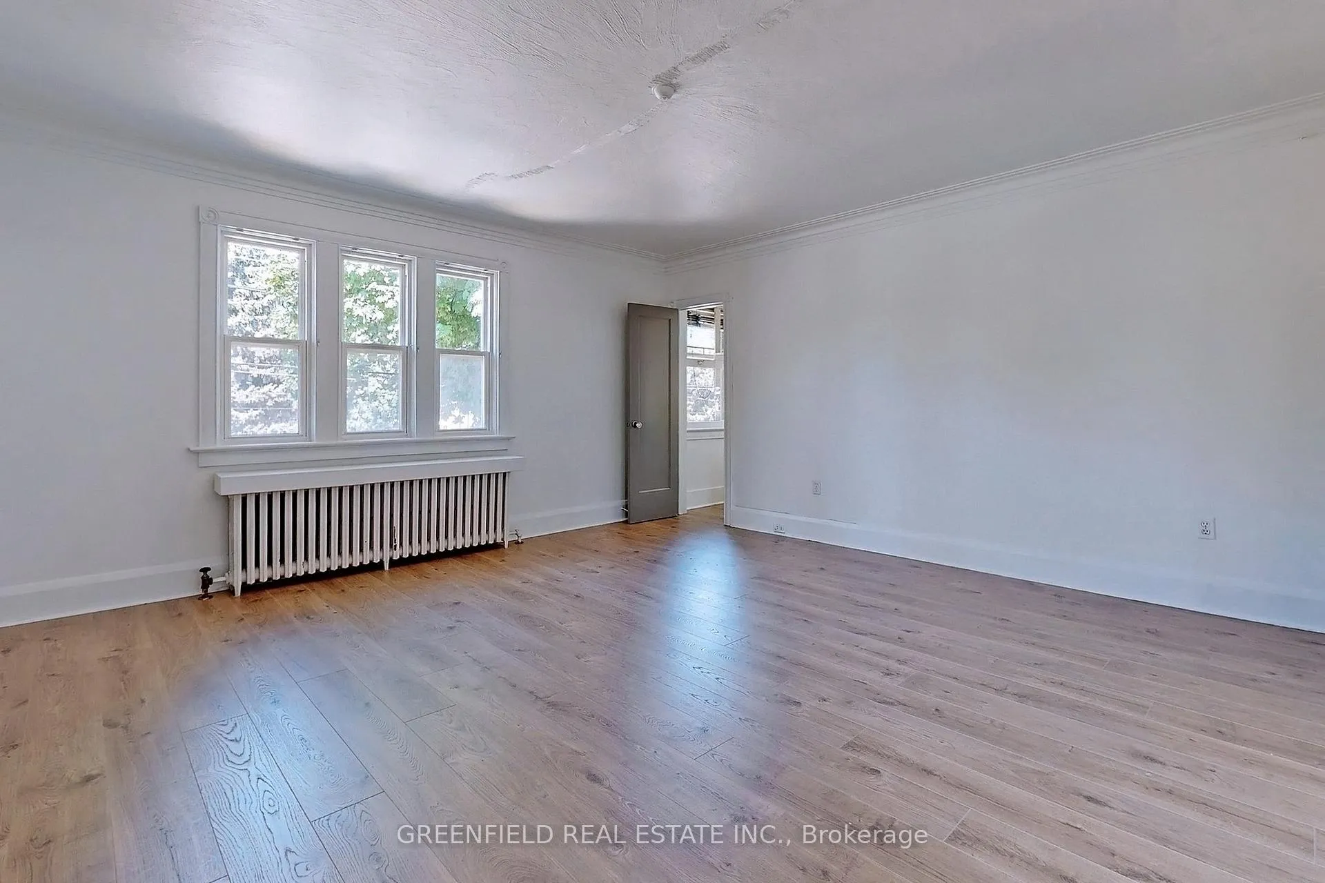 Photo 7 of Unit Upper, 1747 Bayview Avenue, Toronto, Leaside — HOMEH