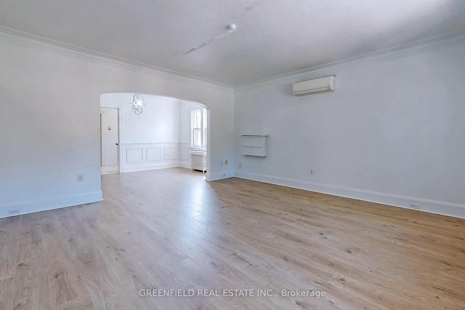 Photo 8 of Unit Upper, 1747 Bayview Avenue, Toronto, Leaside — HOMEH