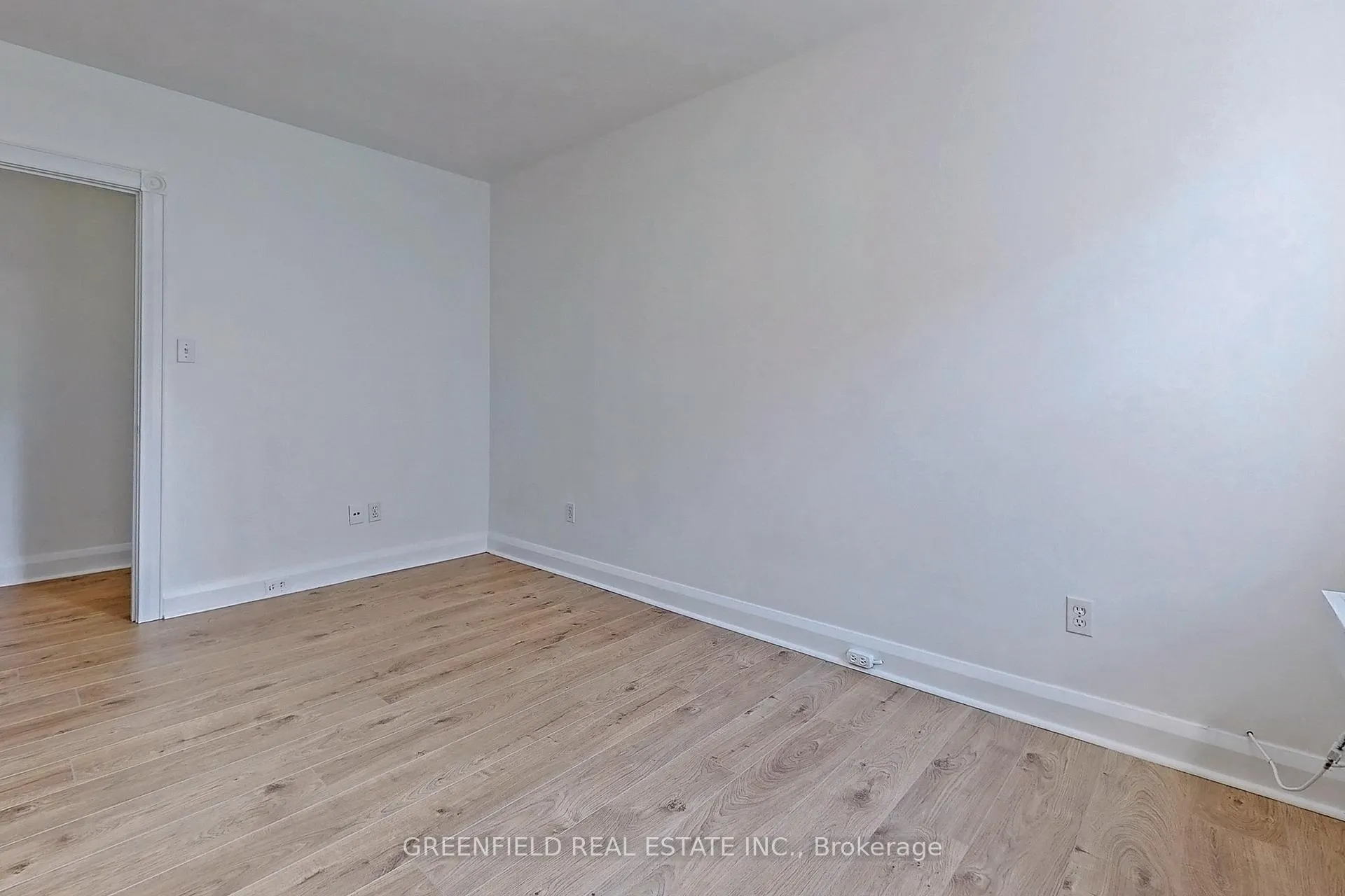 Photo 15 of Unit Upper, 1747 Bayview Avenue, Toronto, Leaside — HOMEH