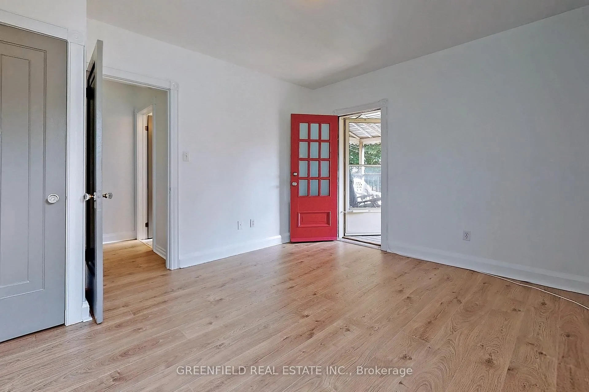 Photo 19 of Unit Upper, 1747 Bayview Avenue, Toronto, Leaside — HOMEH