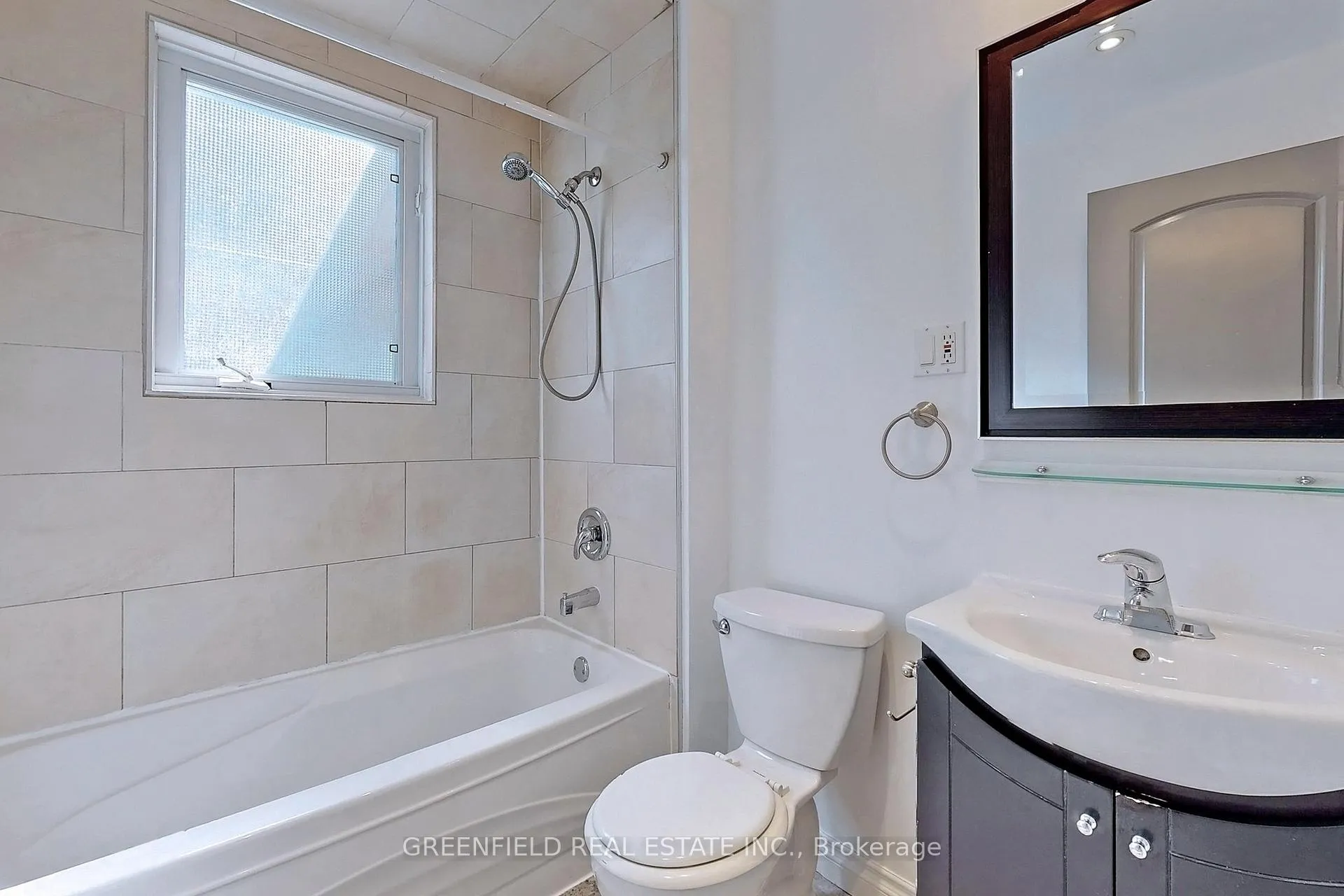 Photo 20 of Unit Upper, 1747 Bayview Avenue, Toronto, Leaside — HOMEH
