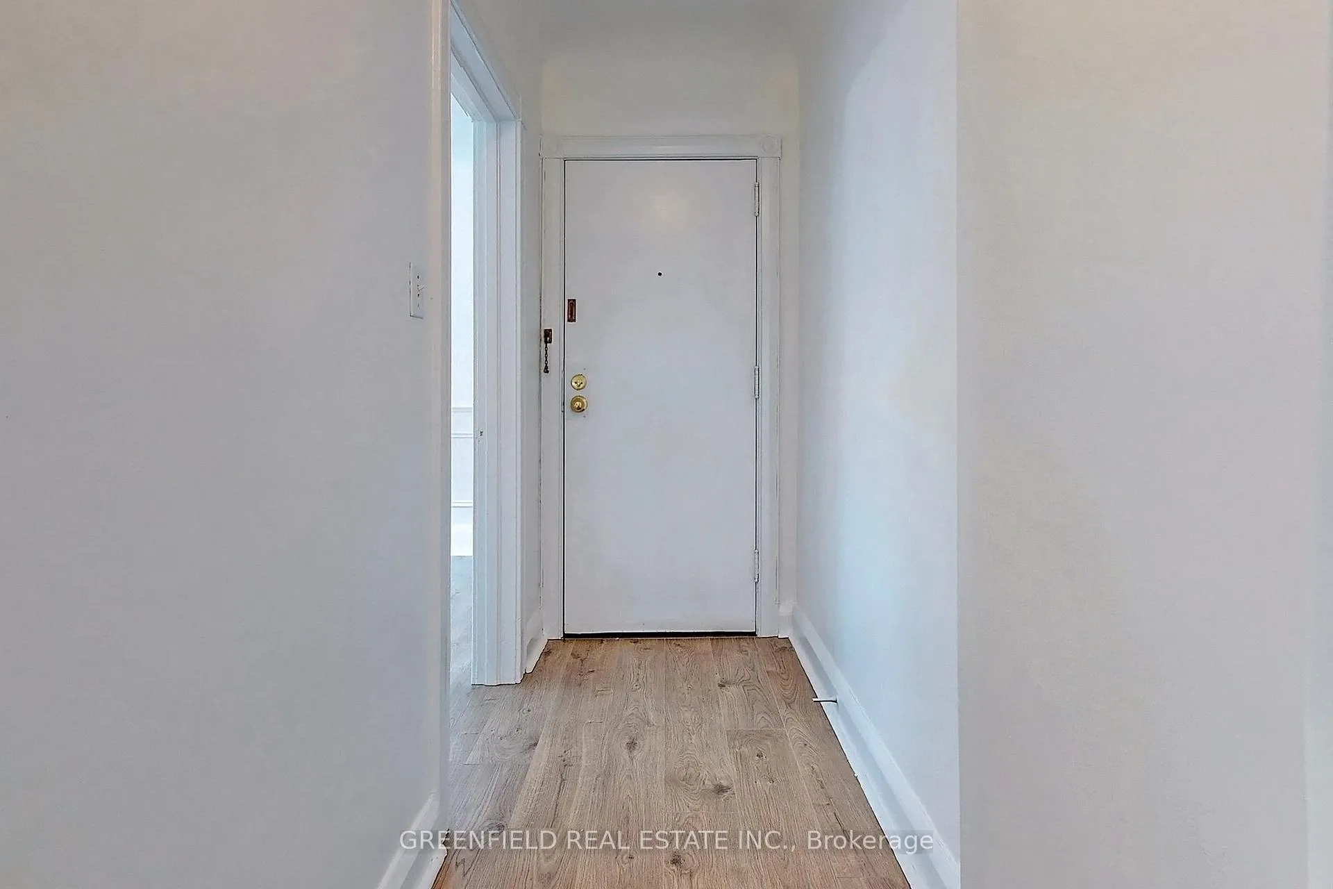 Photo 25 of Unit Upper, 1747 Bayview Avenue, Toronto, Leaside — HOMEH