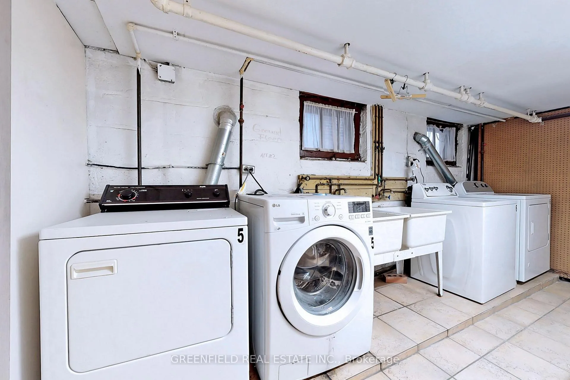 Photo 30 of Unit Upper, 1747 Bayview Avenue, Toronto, Leaside — HOMEH
