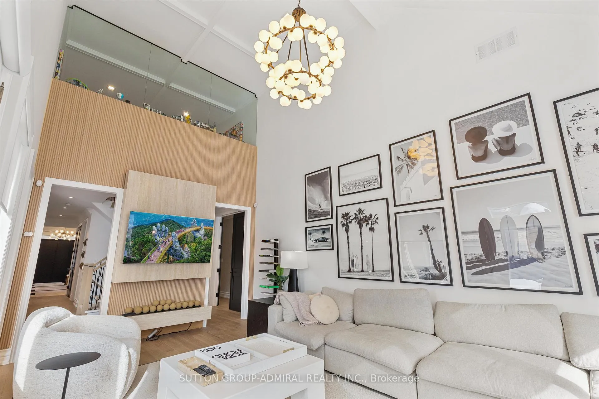 Photo 9 of 539 Beverley Glen Boulevard, Vaughan, Beverley Glen — HOMEH