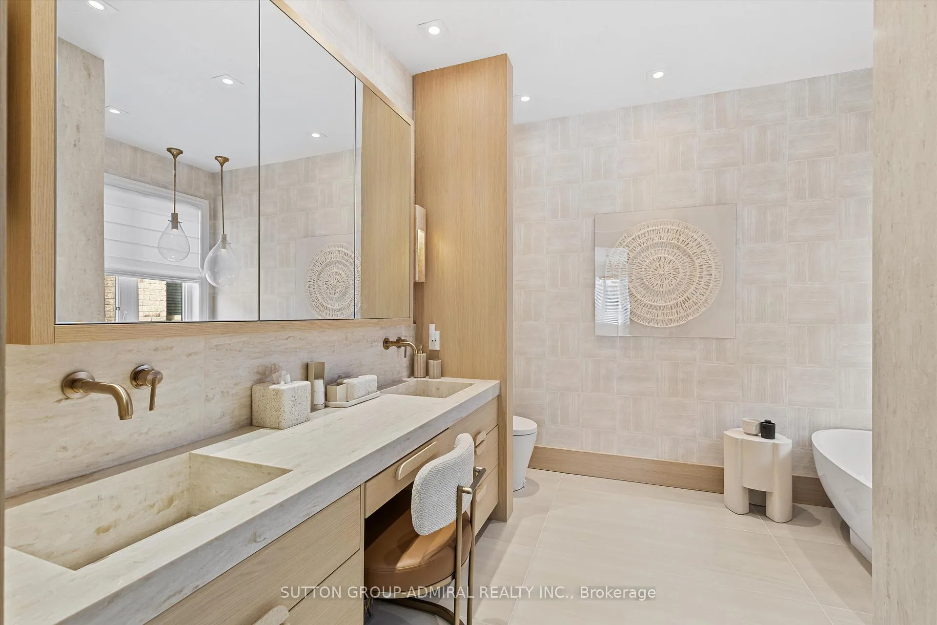 Photo 12 of 539 Beverley Glen Boulevard, Vaughan, Beverley Glen — HOMEH