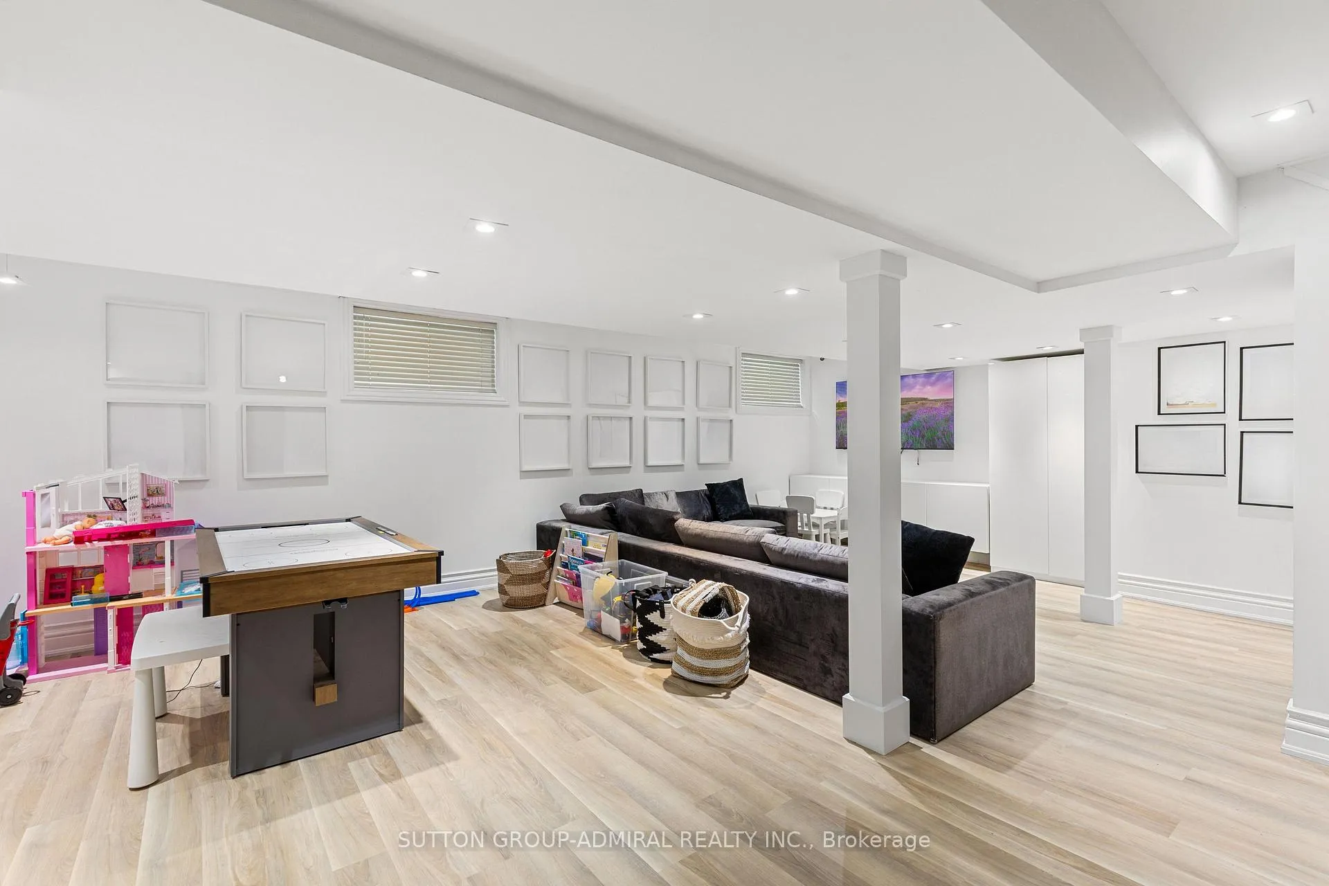 Photo 23 of 539 Beverley Glen Boulevard, Vaughan, Beverley Glen — HOMEH