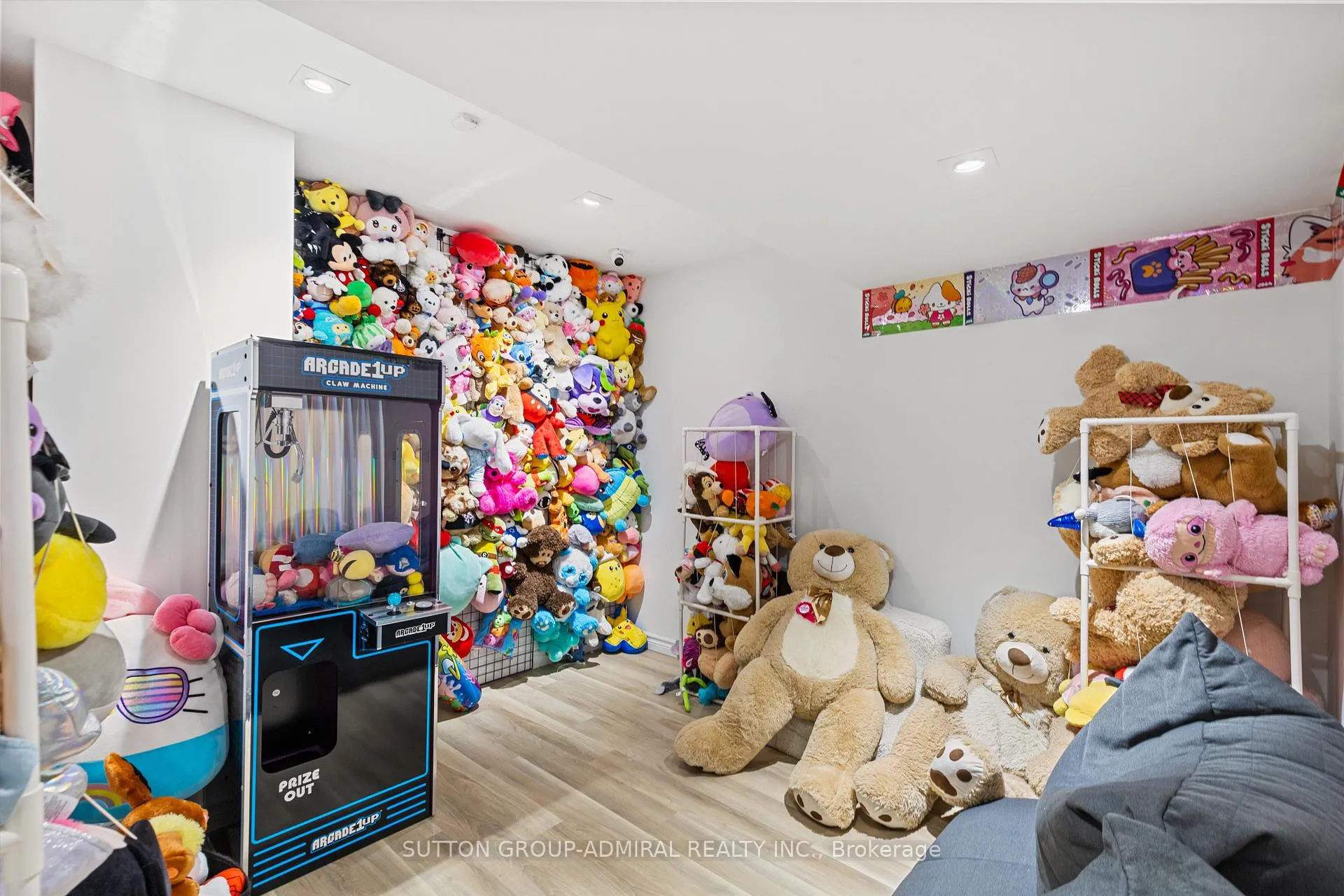 Photo 25 of 539 Beverley Glen Boulevard, Vaughan, Beverley Glen — HOMEH