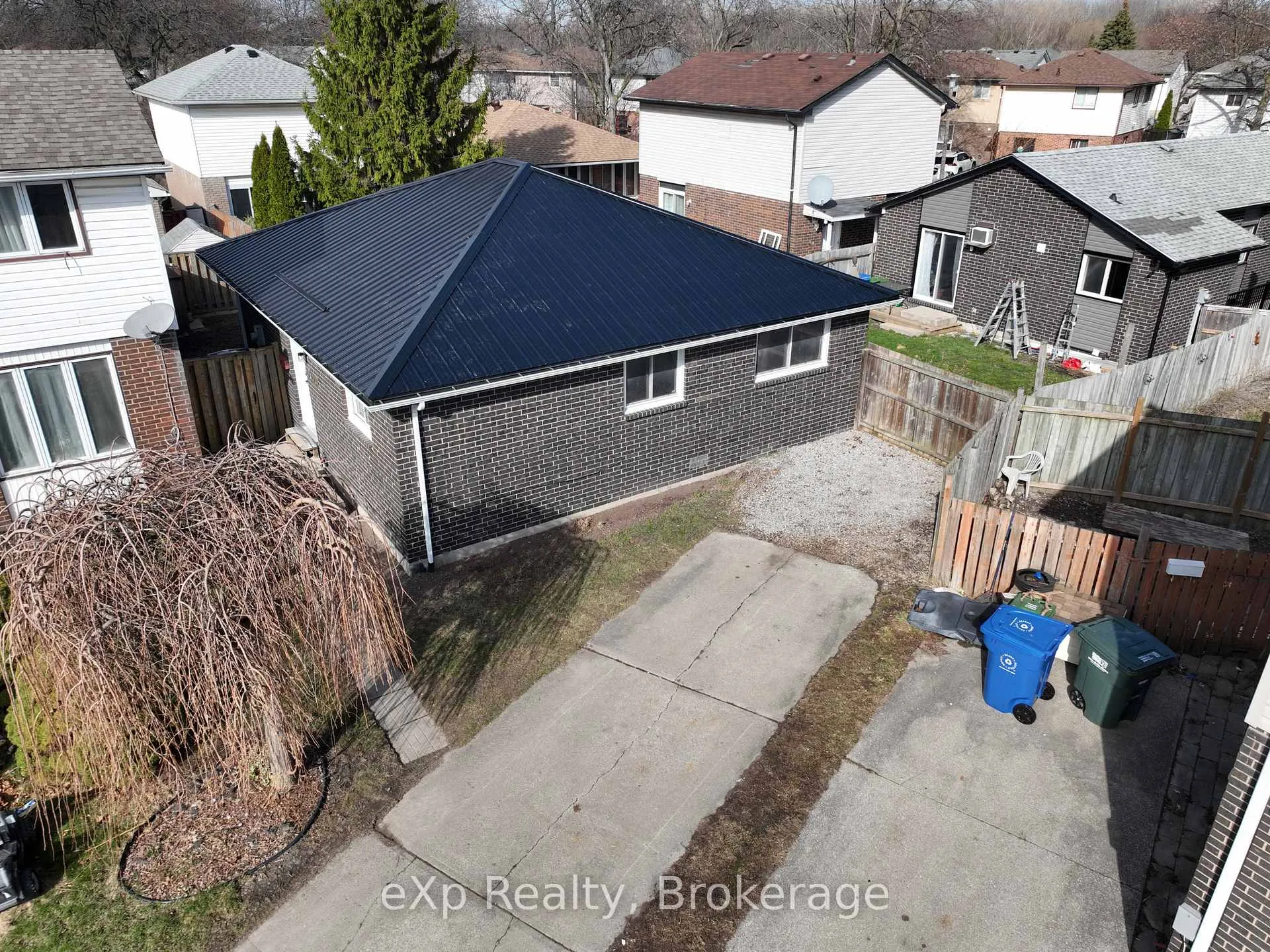 Photo 4 of 9190 Blencarn Court, Windsor — HOMEH