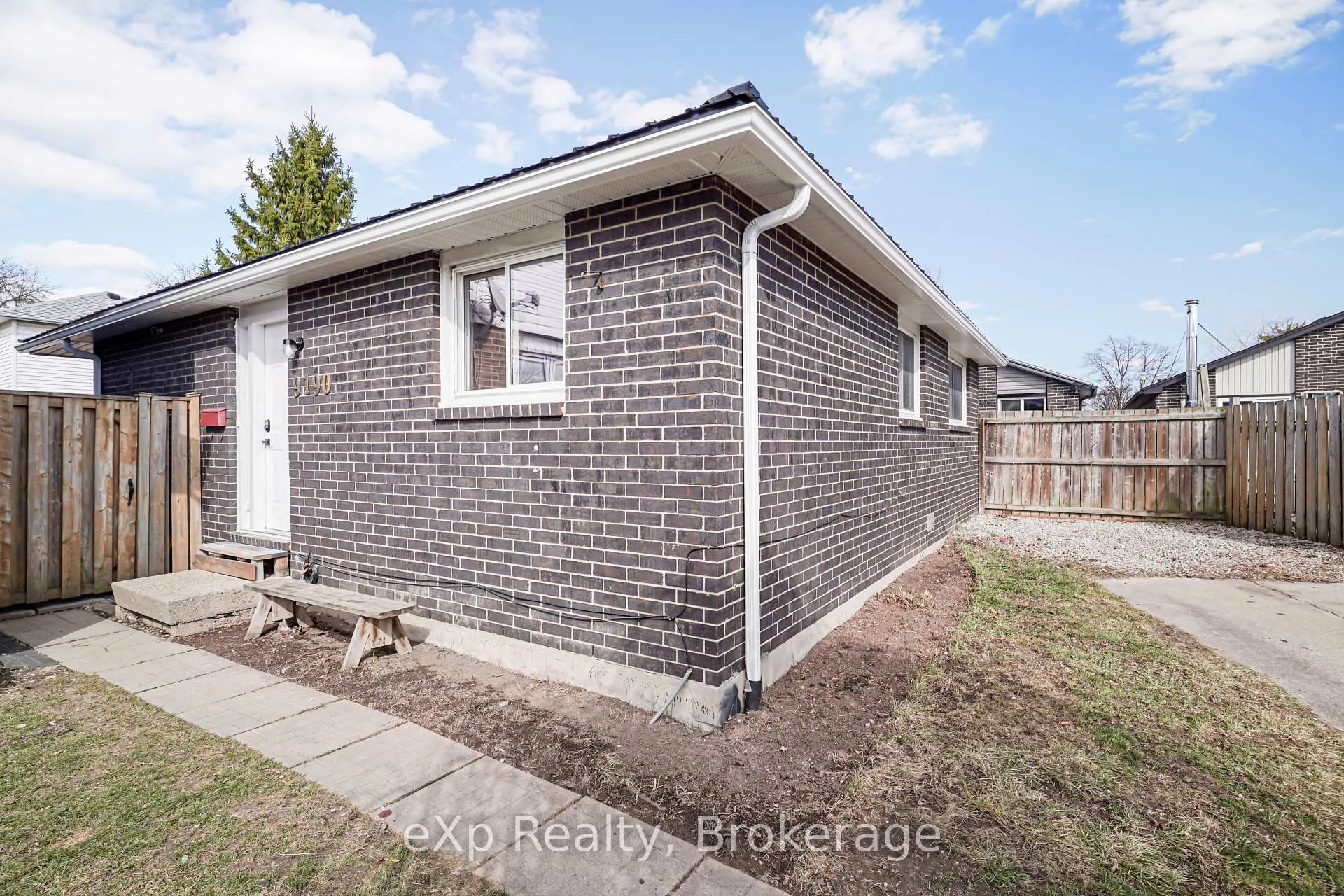 Photo 5 of 9190 Blencarn Court, Windsor — HOMEH