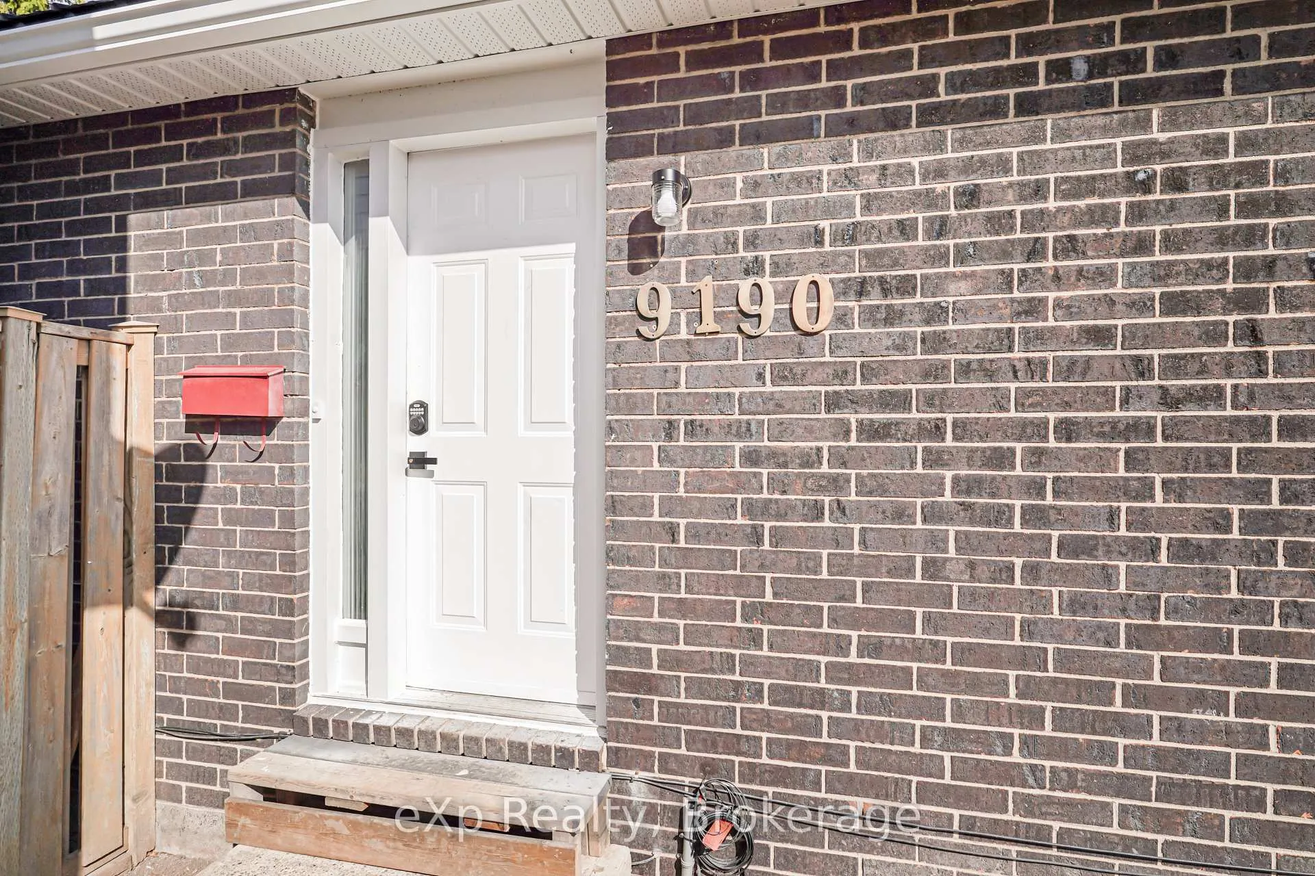 Photo 7 of 9190 Blencarn Court, Windsor — HOMEH