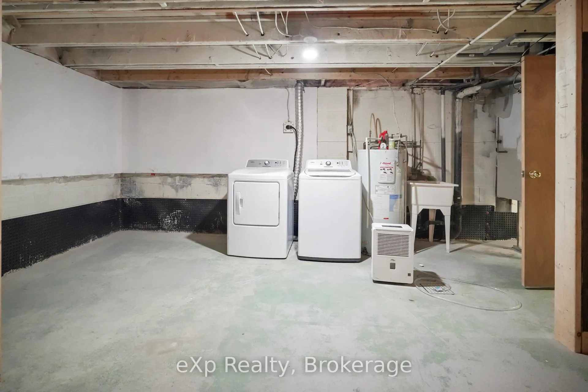 Photo 33 of 9190 Blencarn Court, Windsor — HOMEH