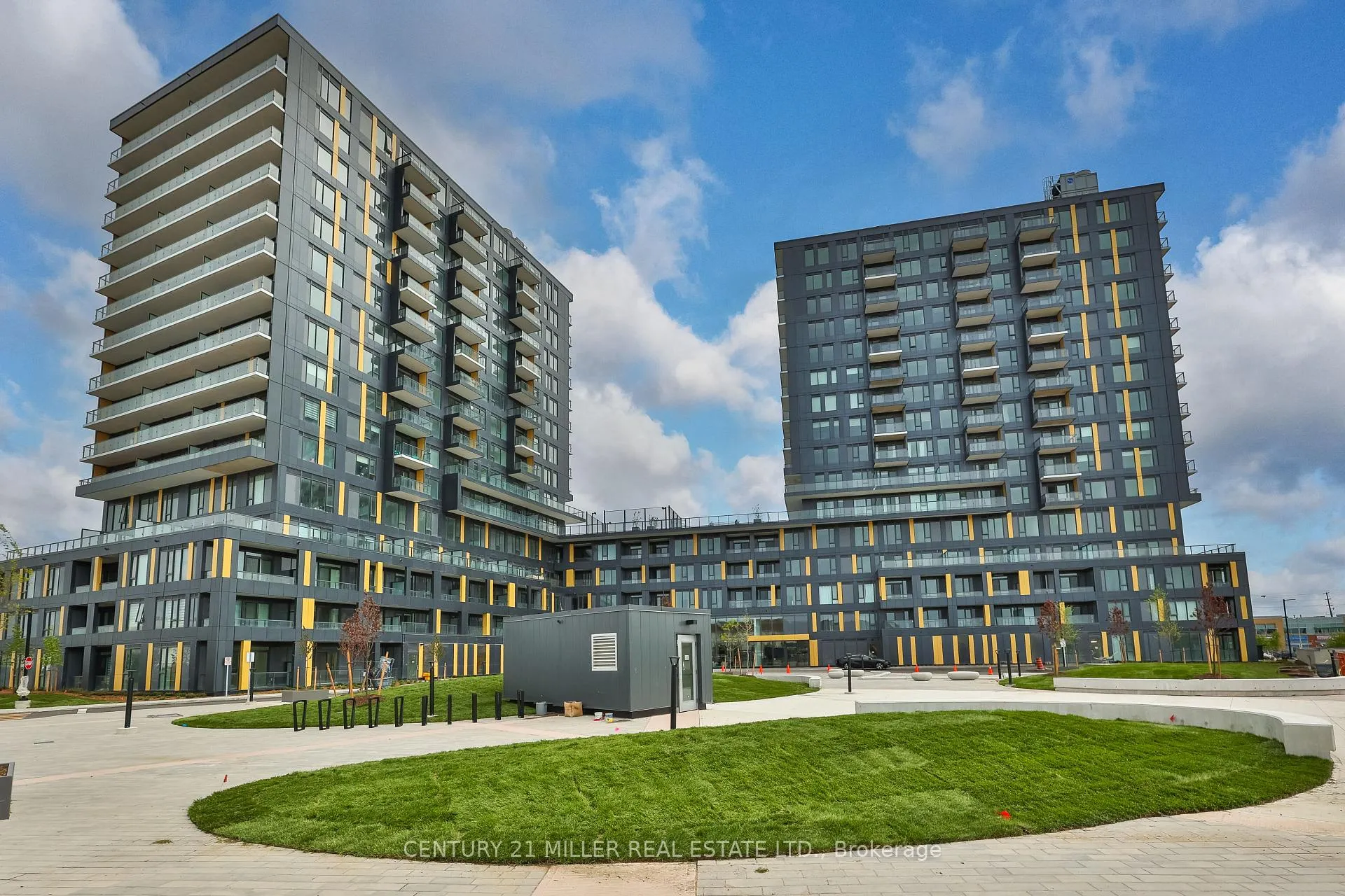 Photo 1 of Unit 434, 4878 Powers Common, Burlington, Alton — HOMEH