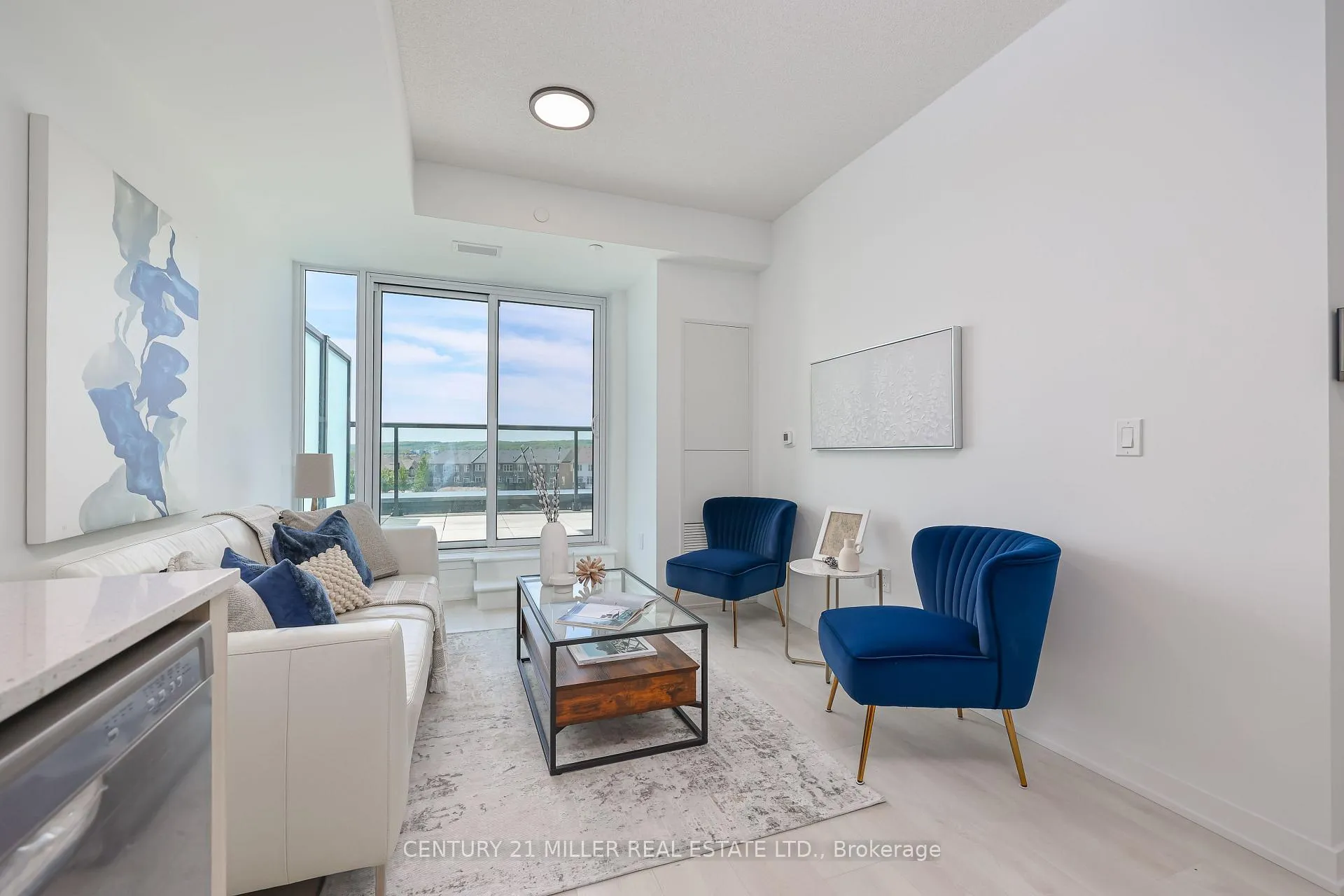 Photo 6 of Unit 434, 4878 Powers Common, Burlington, Alton — HOMEH
