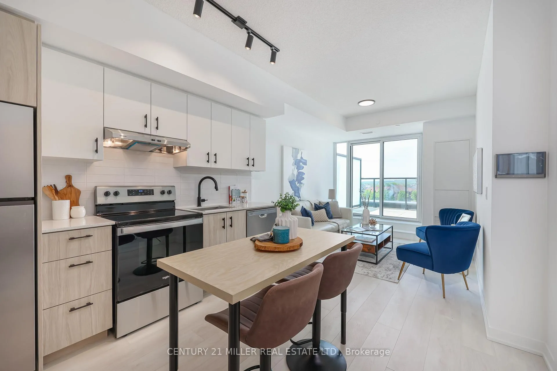 Photo 8 of Unit 434, 4878 Powers Common, Burlington, Alton — HOMEH