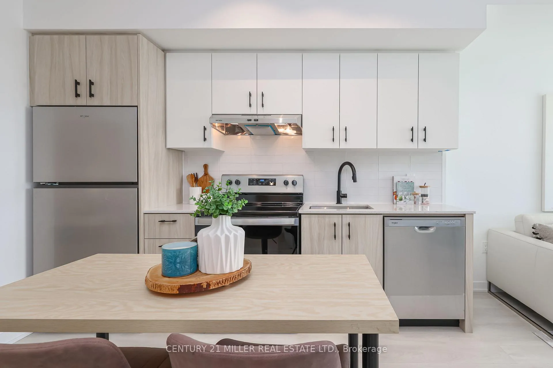 Photo 12 of Unit 434, 4878 Powers Common, Burlington, Alton — HOMEH