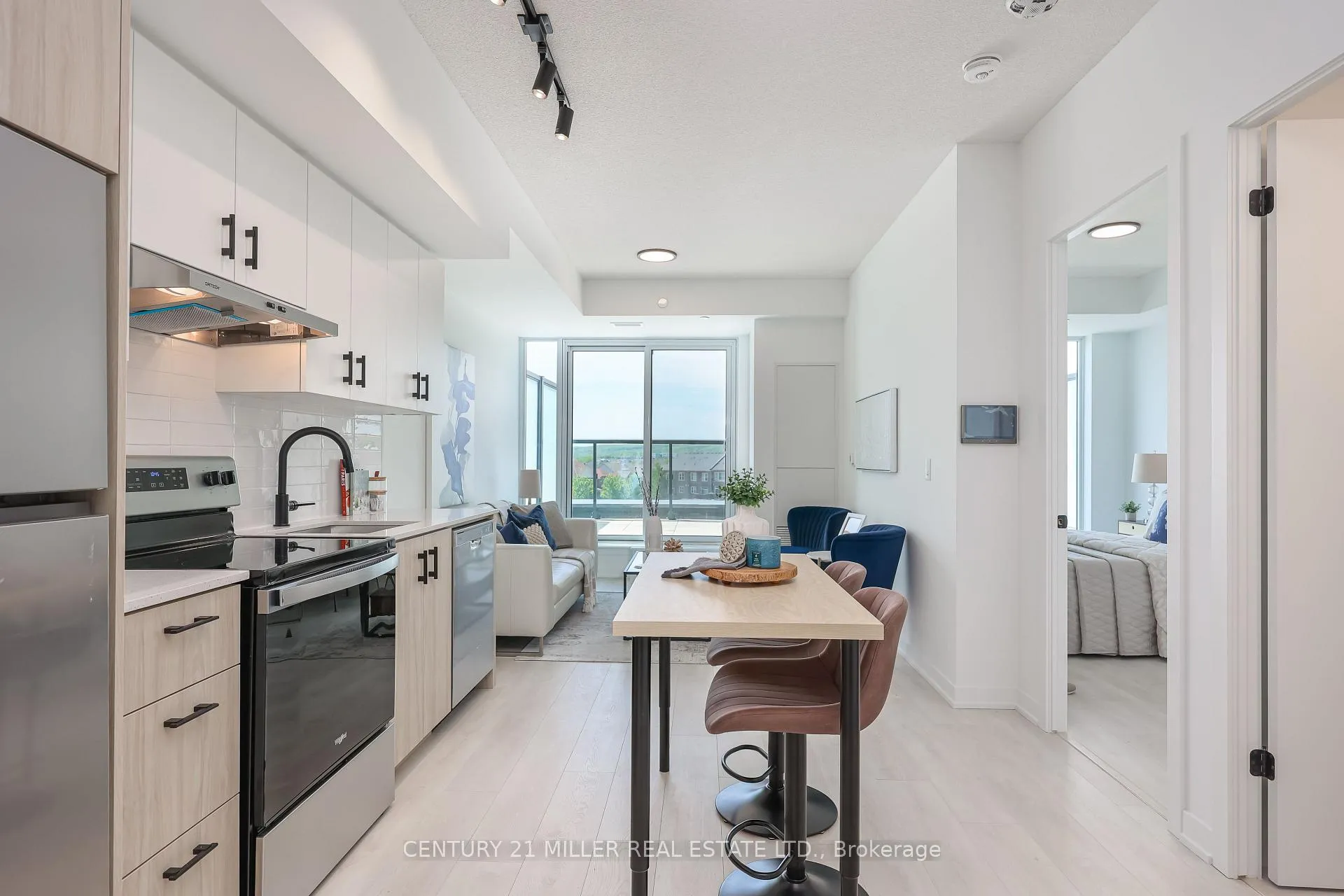 Photo 13 of Unit 434, 4878 Powers Common, Burlington, Alton — HOMEH
