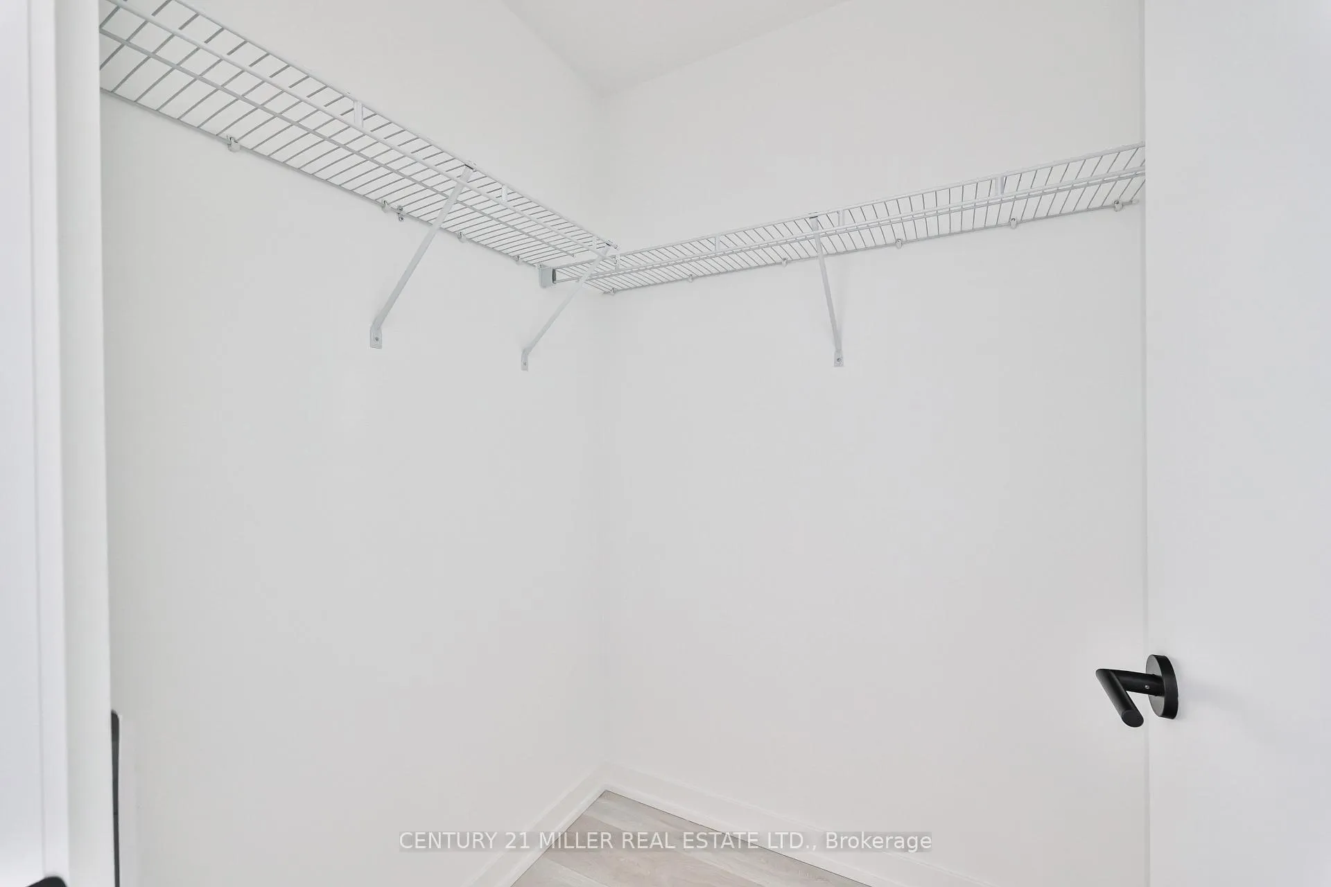 Photo 18 of Unit 434, 4878 Powers Common, Burlington, Alton — HOMEH
