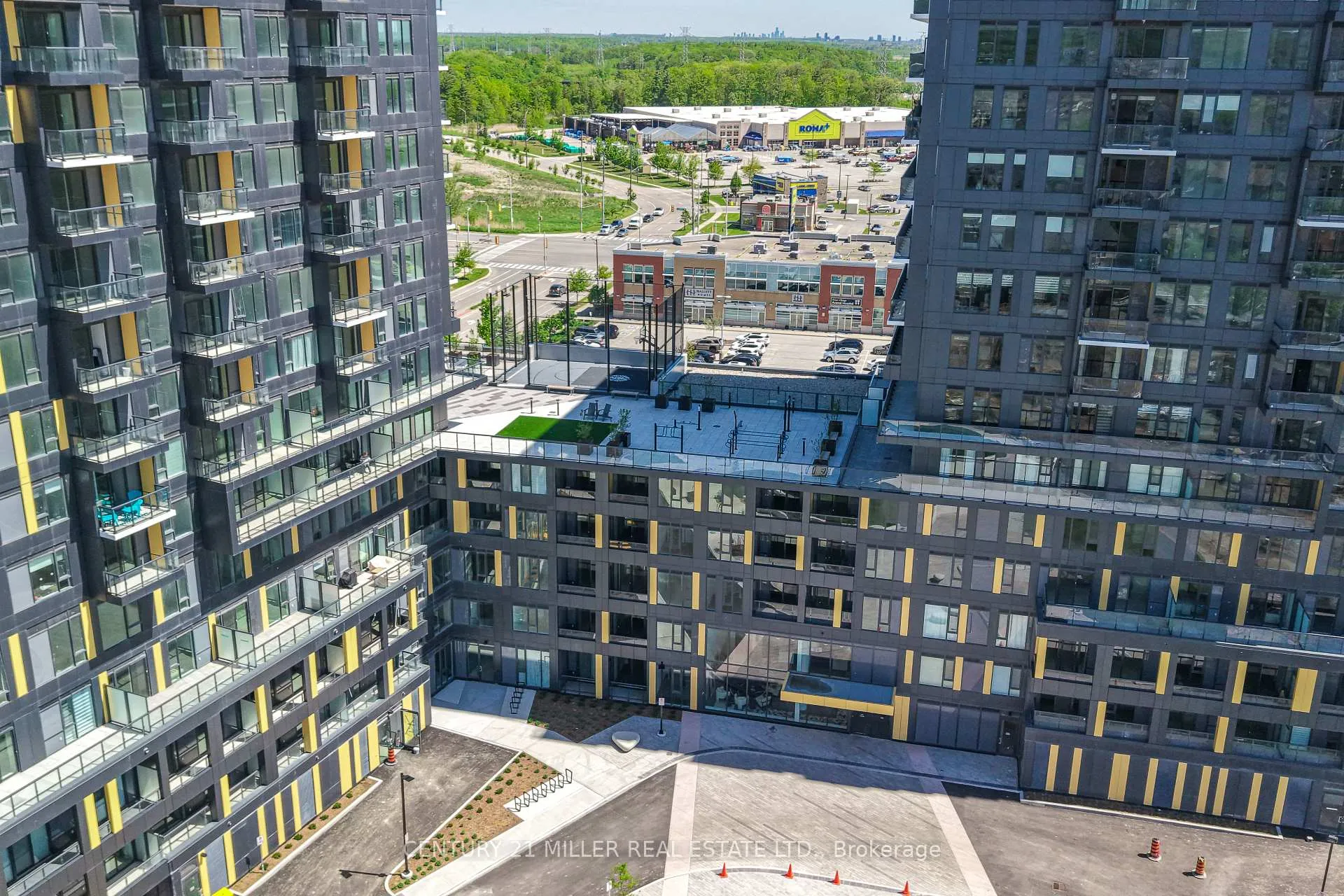 Photo 27 of Unit 434, 4878 Powers Common, Burlington, Alton — HOMEH