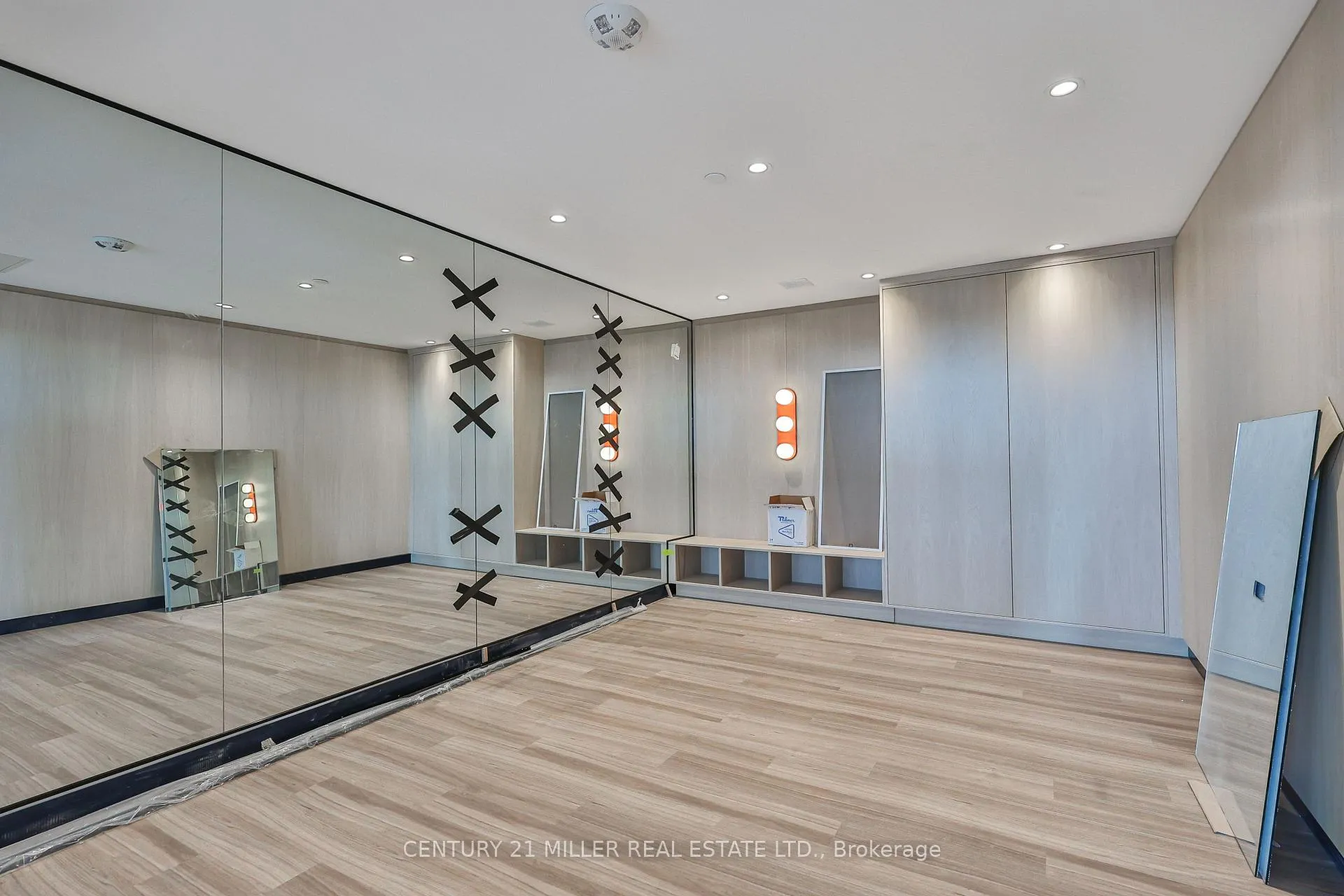Photo 33 of Unit 434, 4878 Powers Common, Burlington, Alton — HOMEH