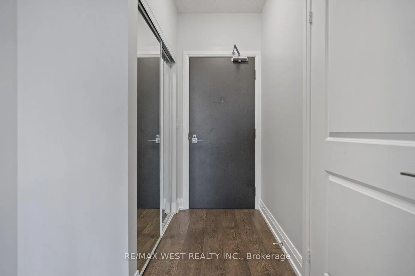 Photo 2 of Unit 1504, 3600 Highway 7 Road, Vaughan, Vaughan Corporate Centre — HOMEH