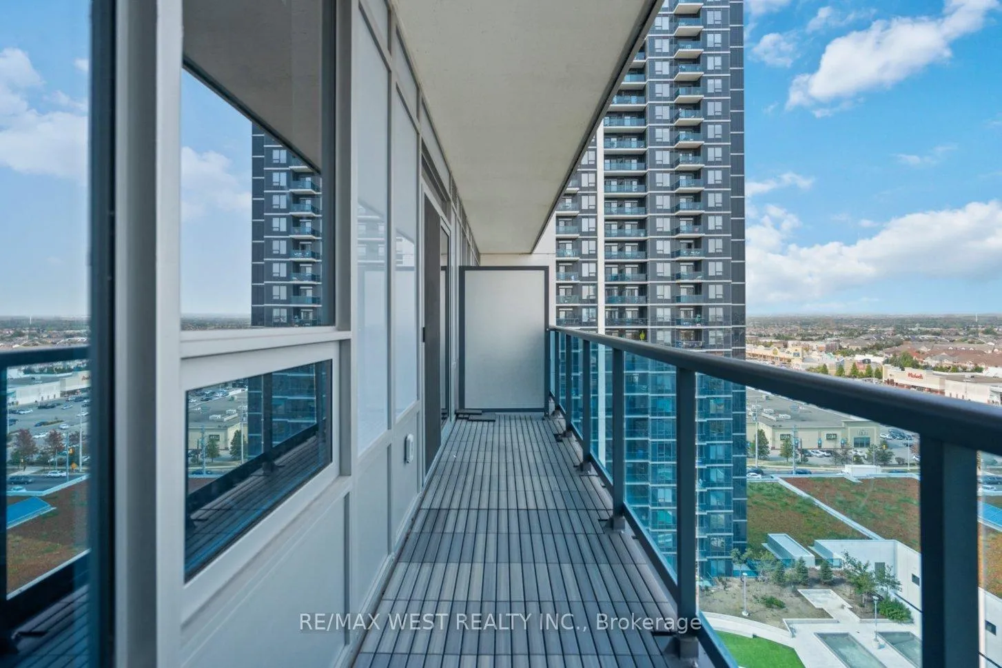 Photo 16 of Unit 1504, 3600 Highway 7 Road, Vaughan, Vaughan Corporate Centre — HOMEH