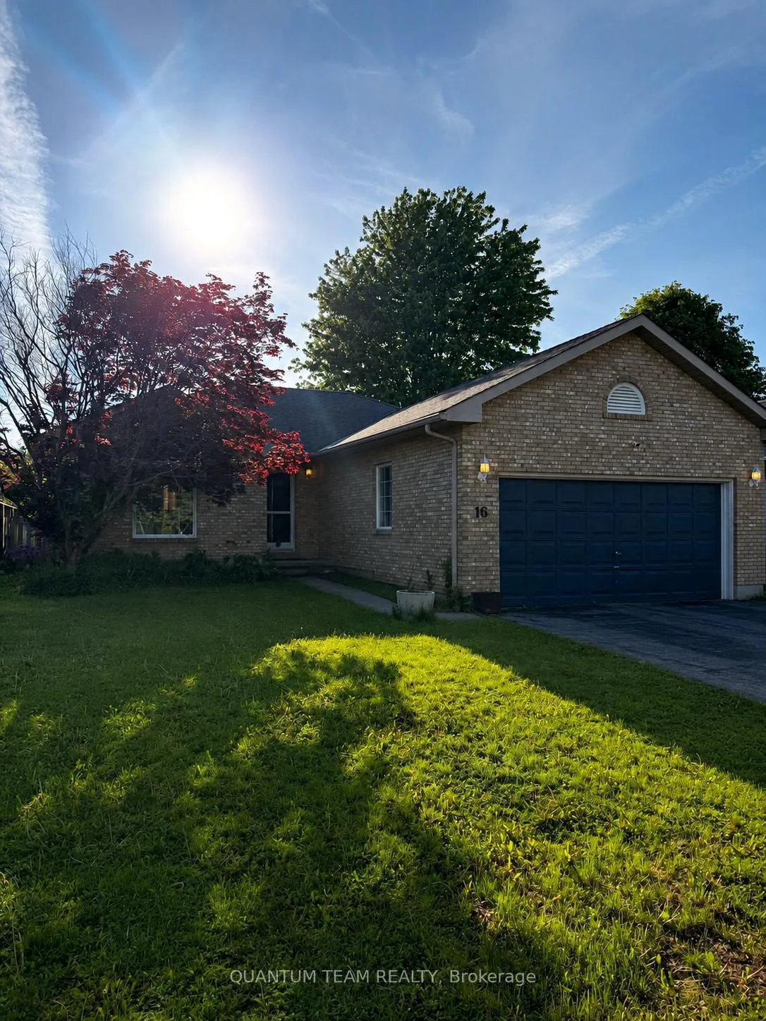 Photo 2 of 16 Goodwillie Drive, Welland, N. Welland — HOMEH
