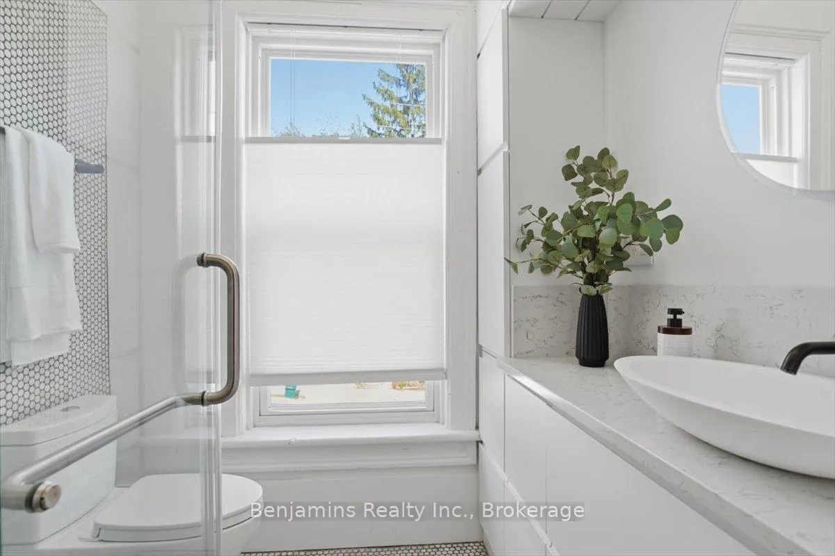 Photo 21 of 53 Eby Street S, Kitchener, Cedar Hill — HOMEH