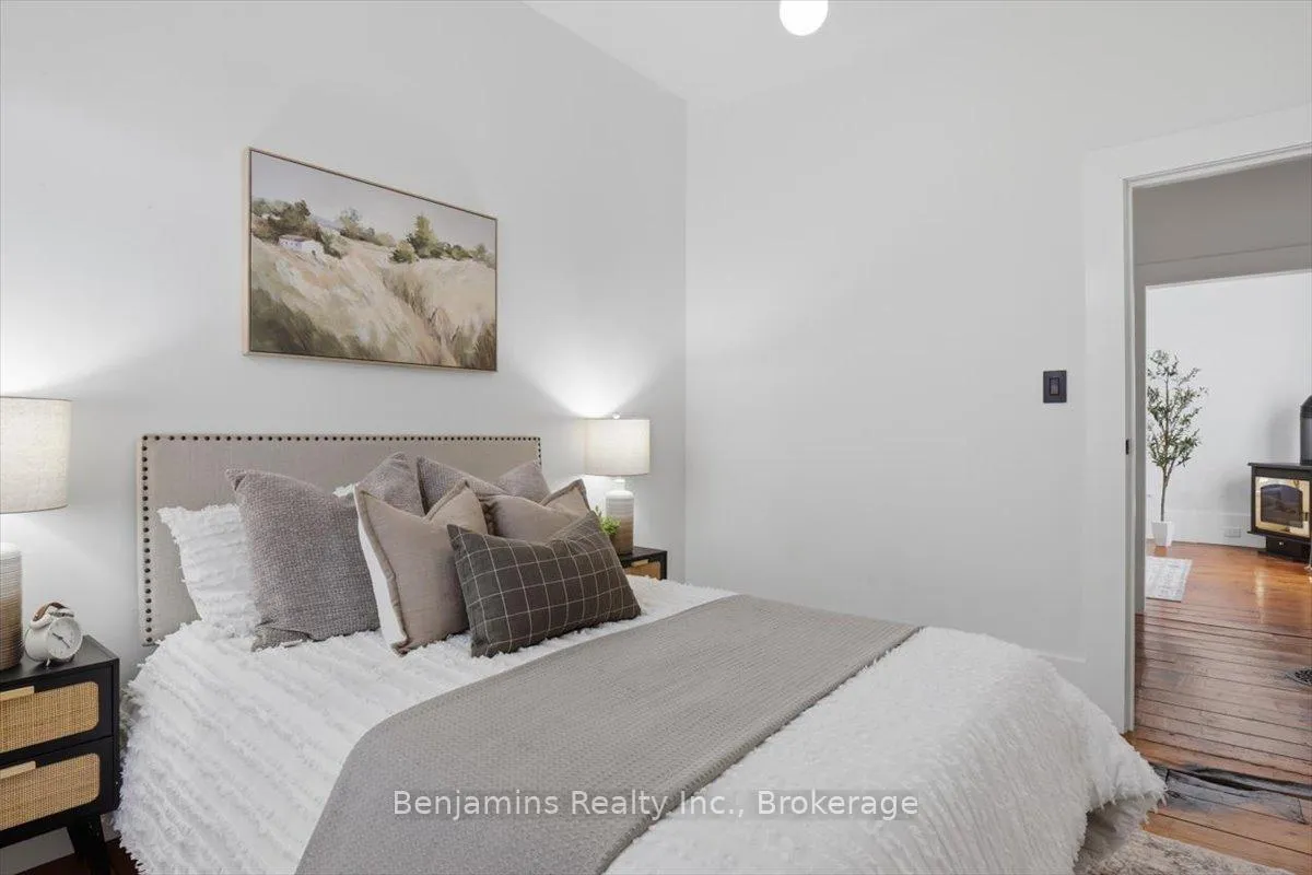 Photo 28 of 53 Eby Street S, Kitchener, Cedar Hill — HOMEH