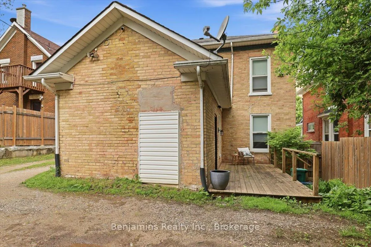Photo 30 of 53 Eby Street S, Kitchener, Cedar Hill — HOMEH