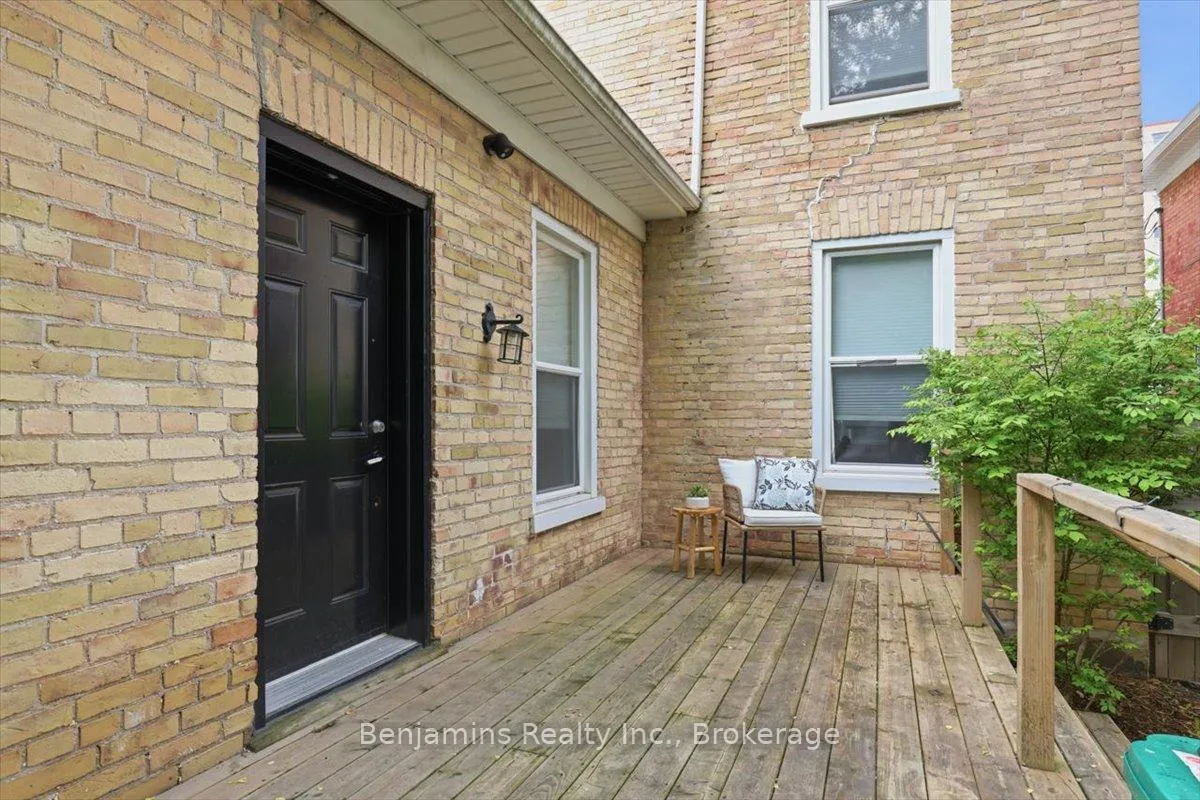 Photo 31 of 53 Eby Street S, Kitchener, Cedar Hill — HOMEH