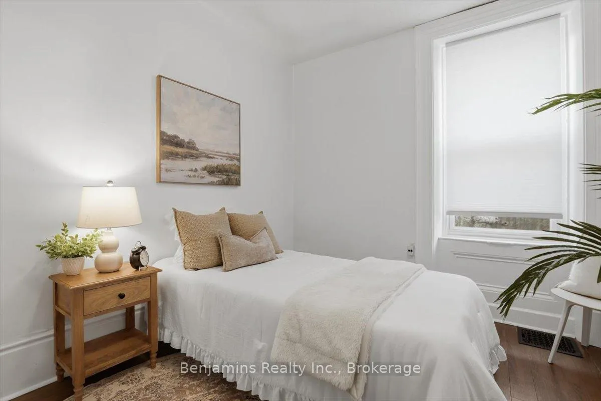 Photo 45 of 53 Eby Street S, Kitchener, Cedar Hill — HOMEH