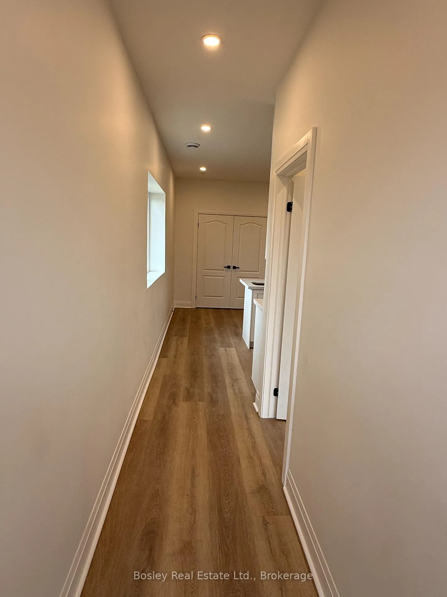 Photo 4 of Unit 4, 6 Golfview Drive, Collingwood — HOMEH