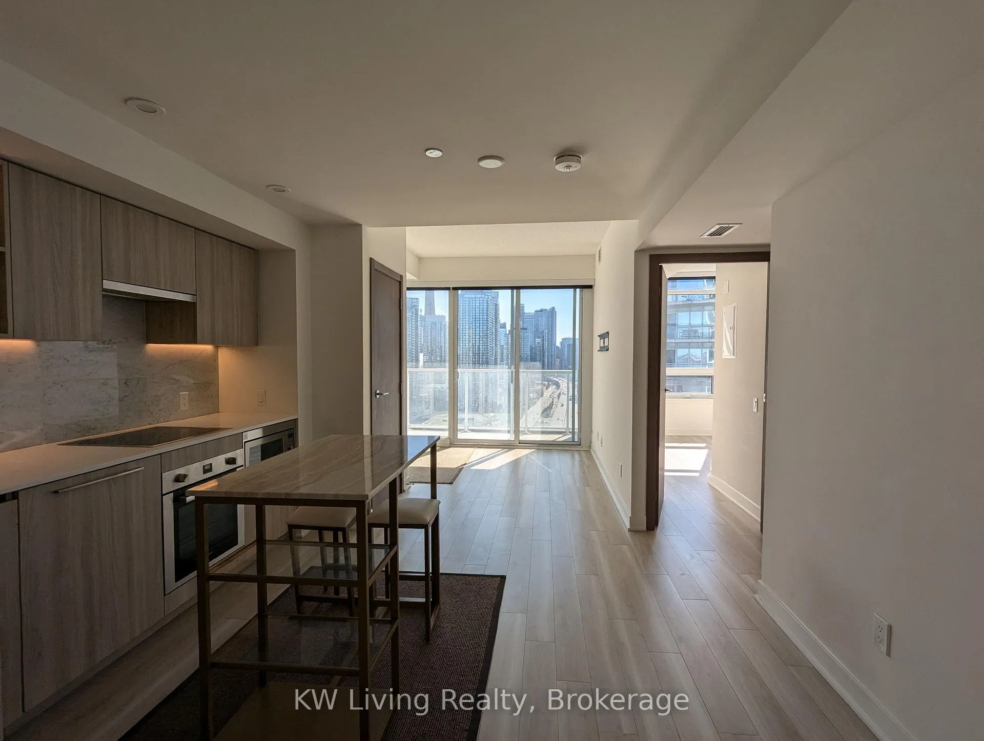 Photo 2 of Unit 3012, 17 Bathurst Street, Toronto, Waterfront Communities — HOMEH