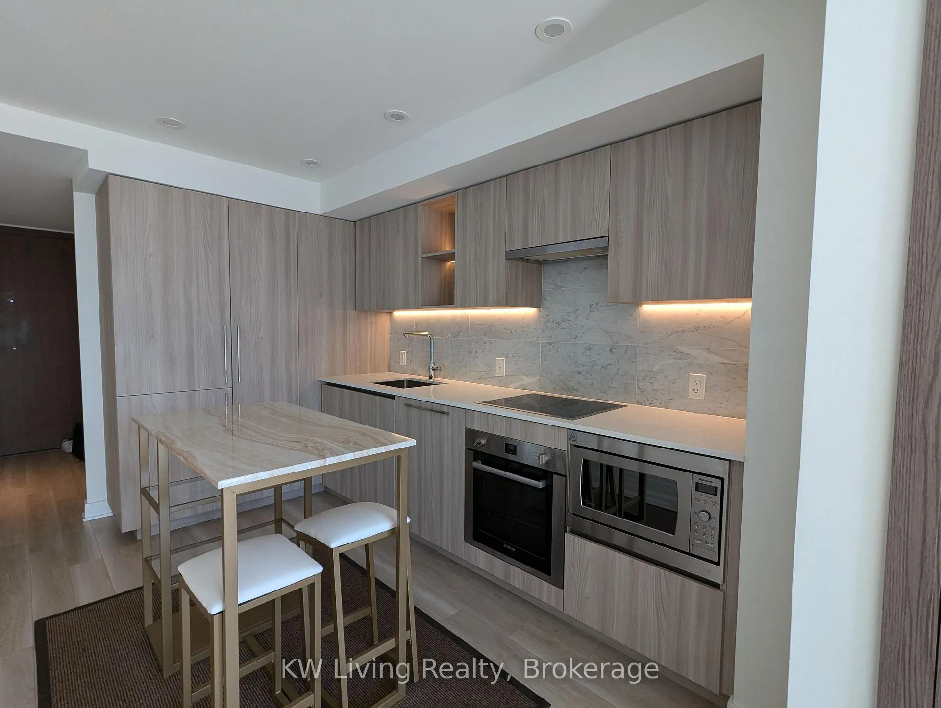 Photo 8 of Unit 3012, 17 Bathurst Street, Toronto, Waterfront Communities — HOMEH