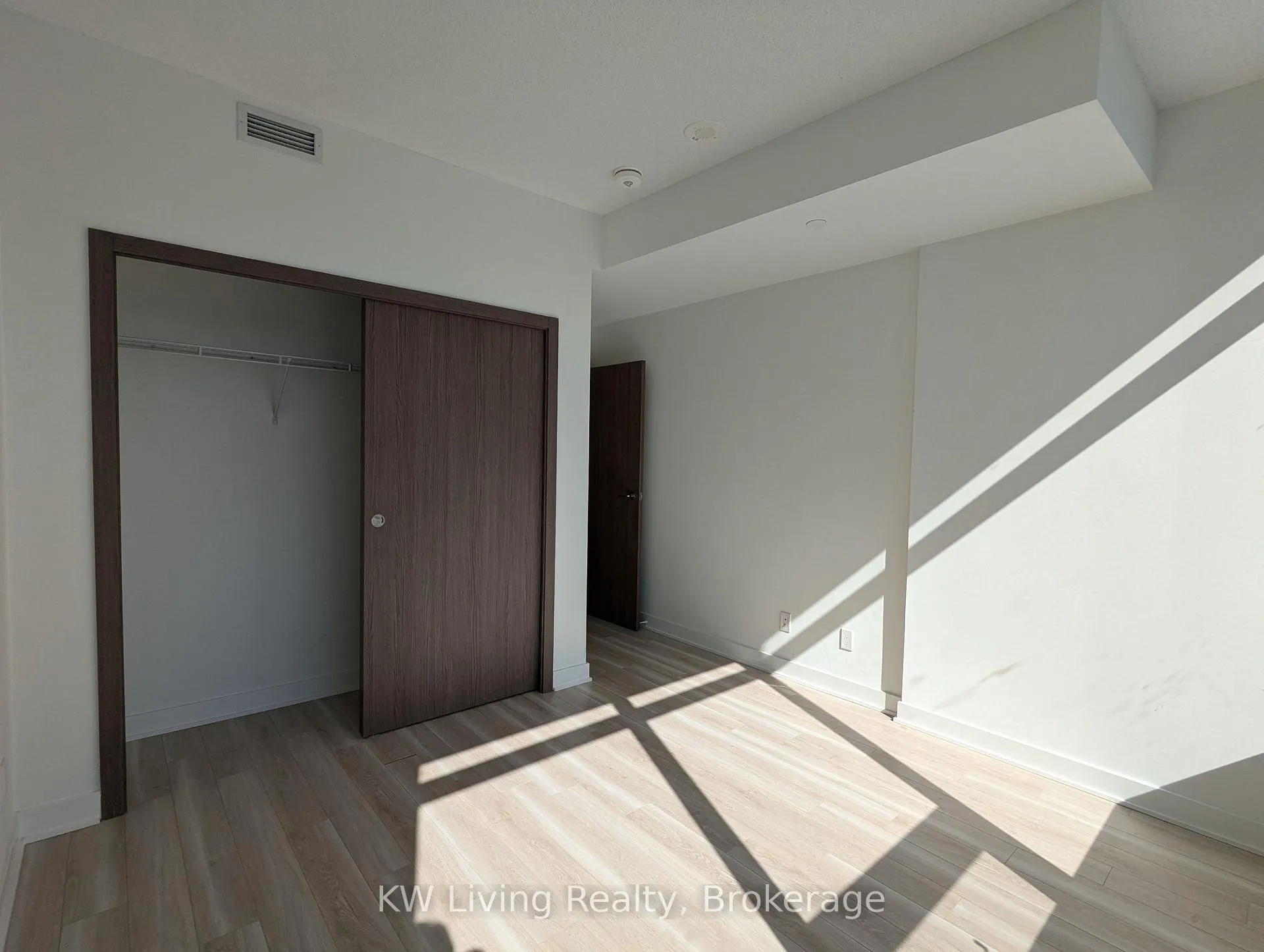 Photo 11 of Unit 3012, 17 Bathurst Street, Toronto, Waterfront Communities — HOMEH