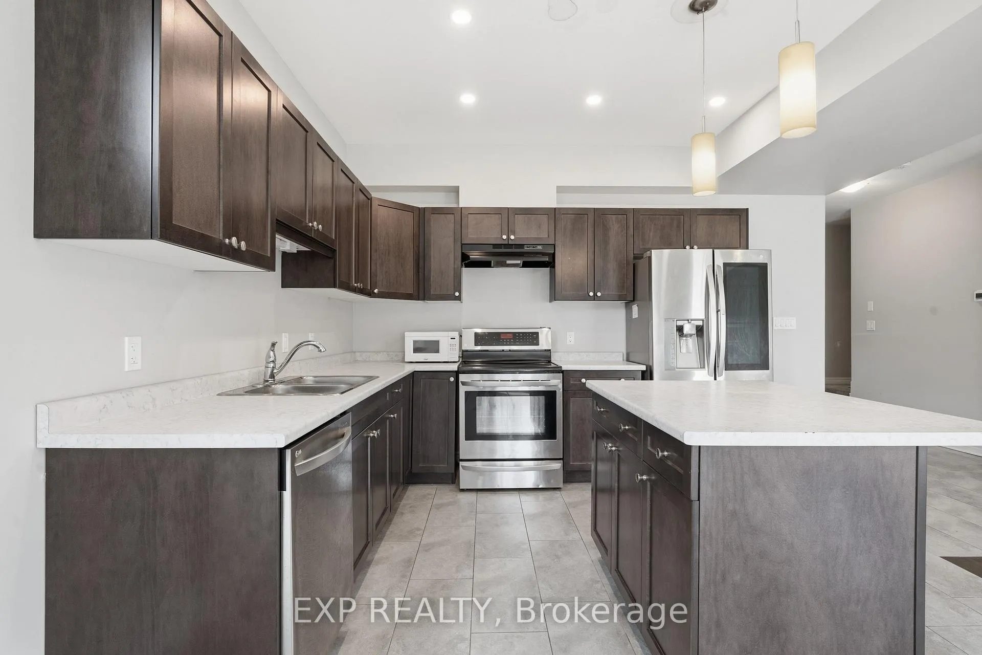 Photo 10 of 15 Bowman Crescent, Thorold, Hurricane/Merrittville — HOMEH