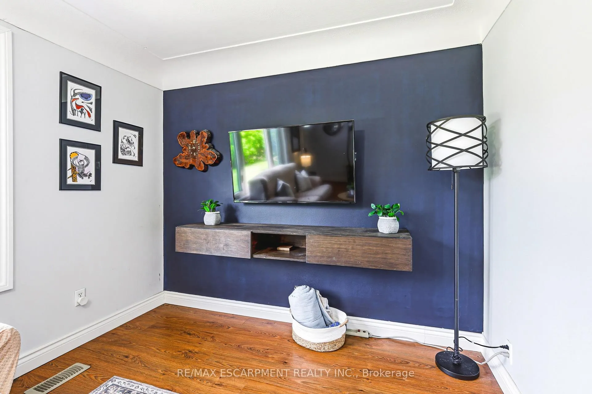 Photo 8 of 546 Mohawk Road E, Hamilton, Lawfield — HOMEH