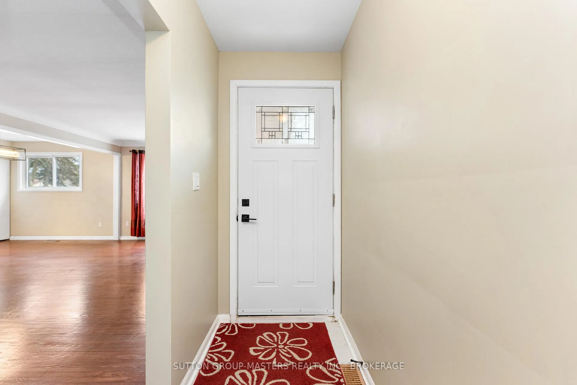 Photo 3 of 35 Holland Crescent, Kingston, Central City West — HOMEH